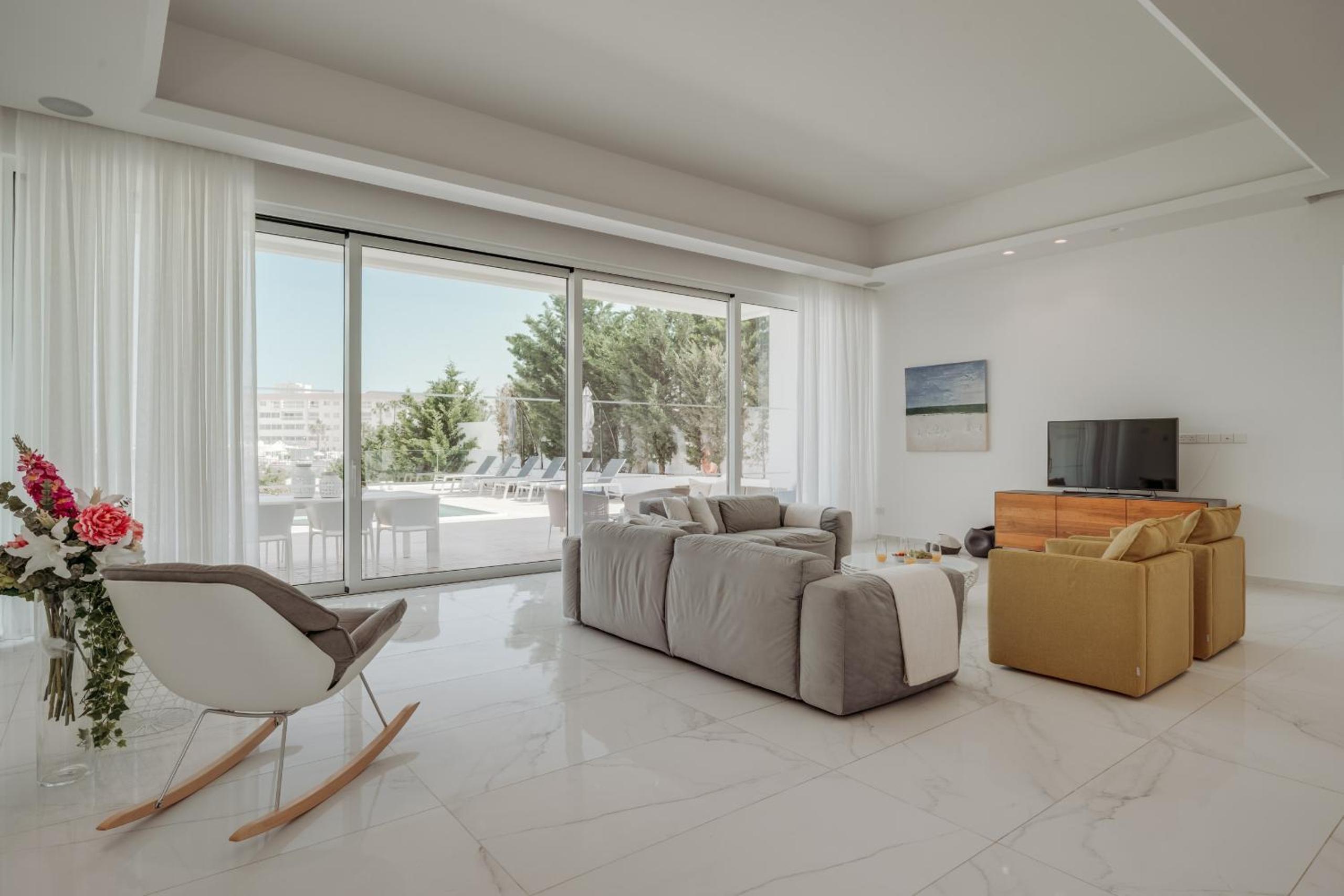 Protaras Beachfront Villa Blue Waves