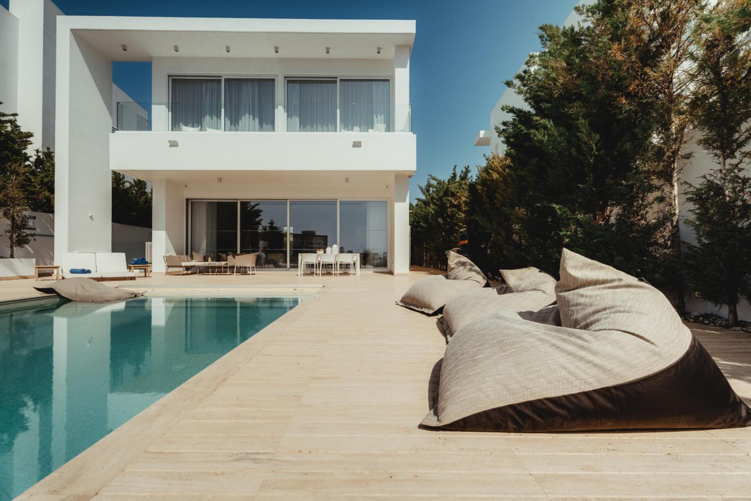 Protaras Beachfront Villa Blue Waves