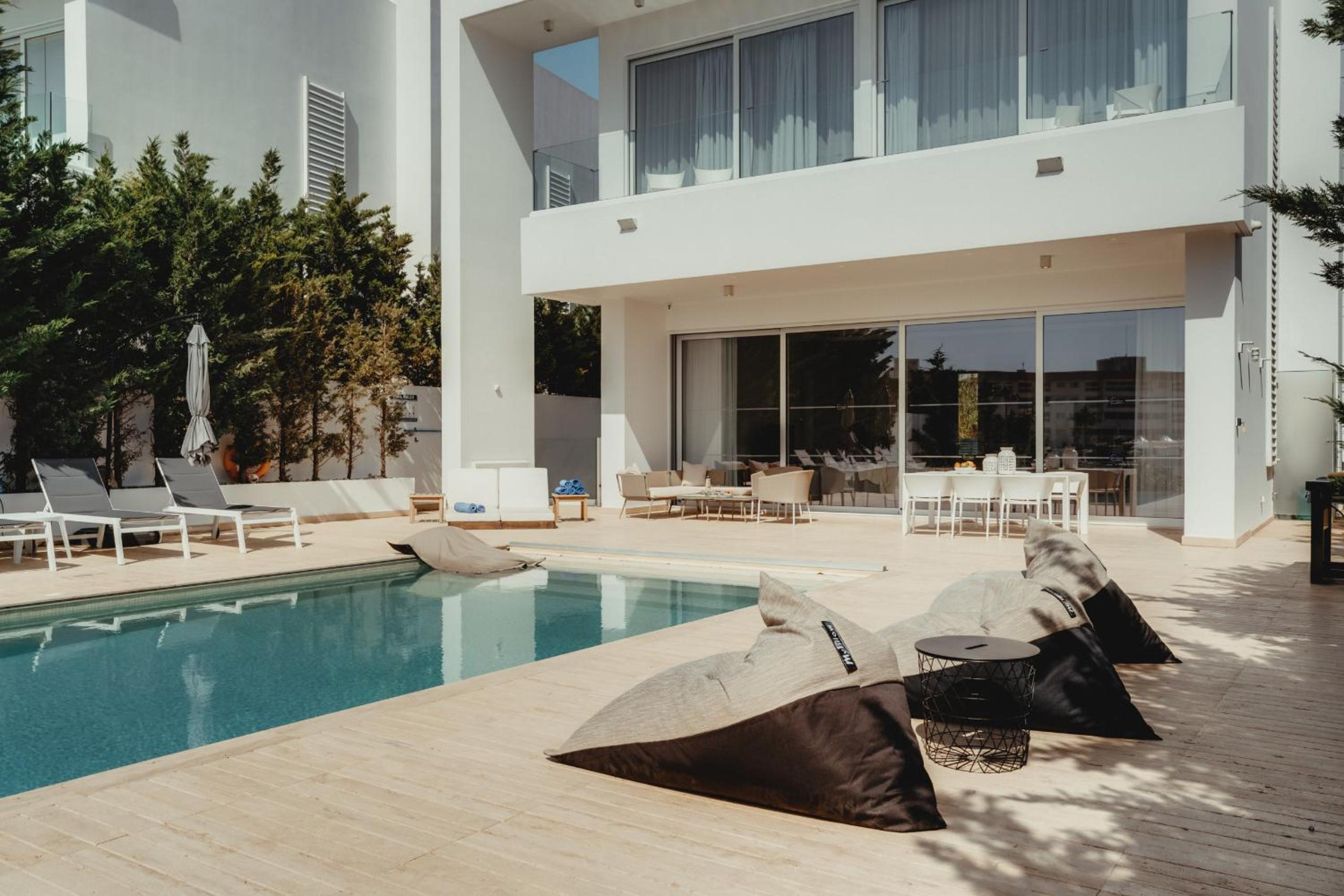 Protaras Beachfront Villa Blue Waves