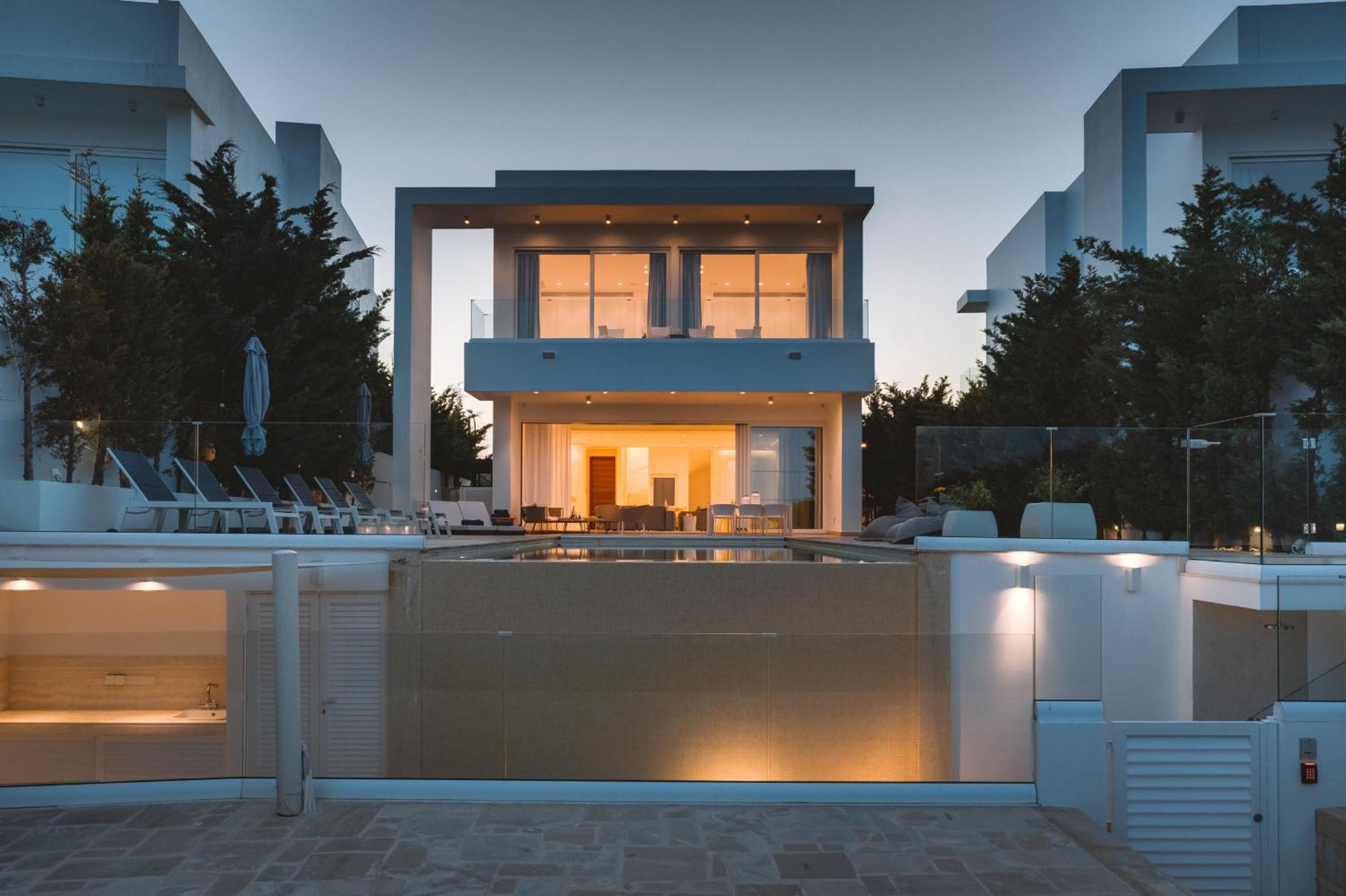 Protaras Beachfront Villa Blue Waves