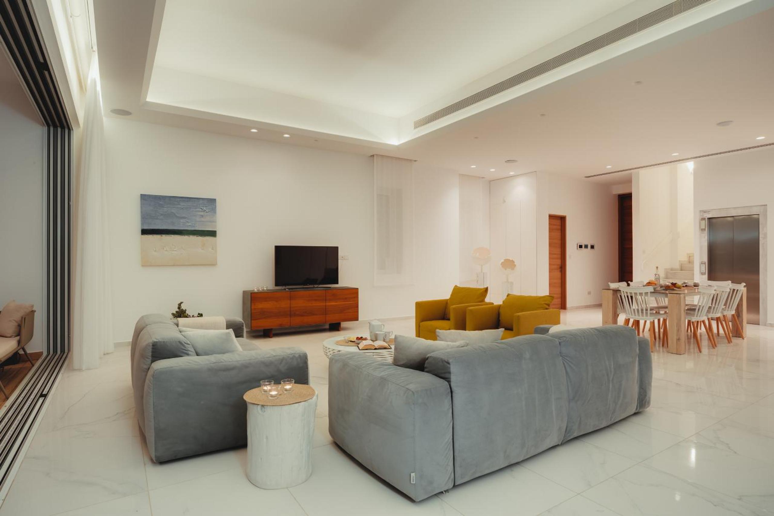 Protaras Beachfront Villa Blue Waves