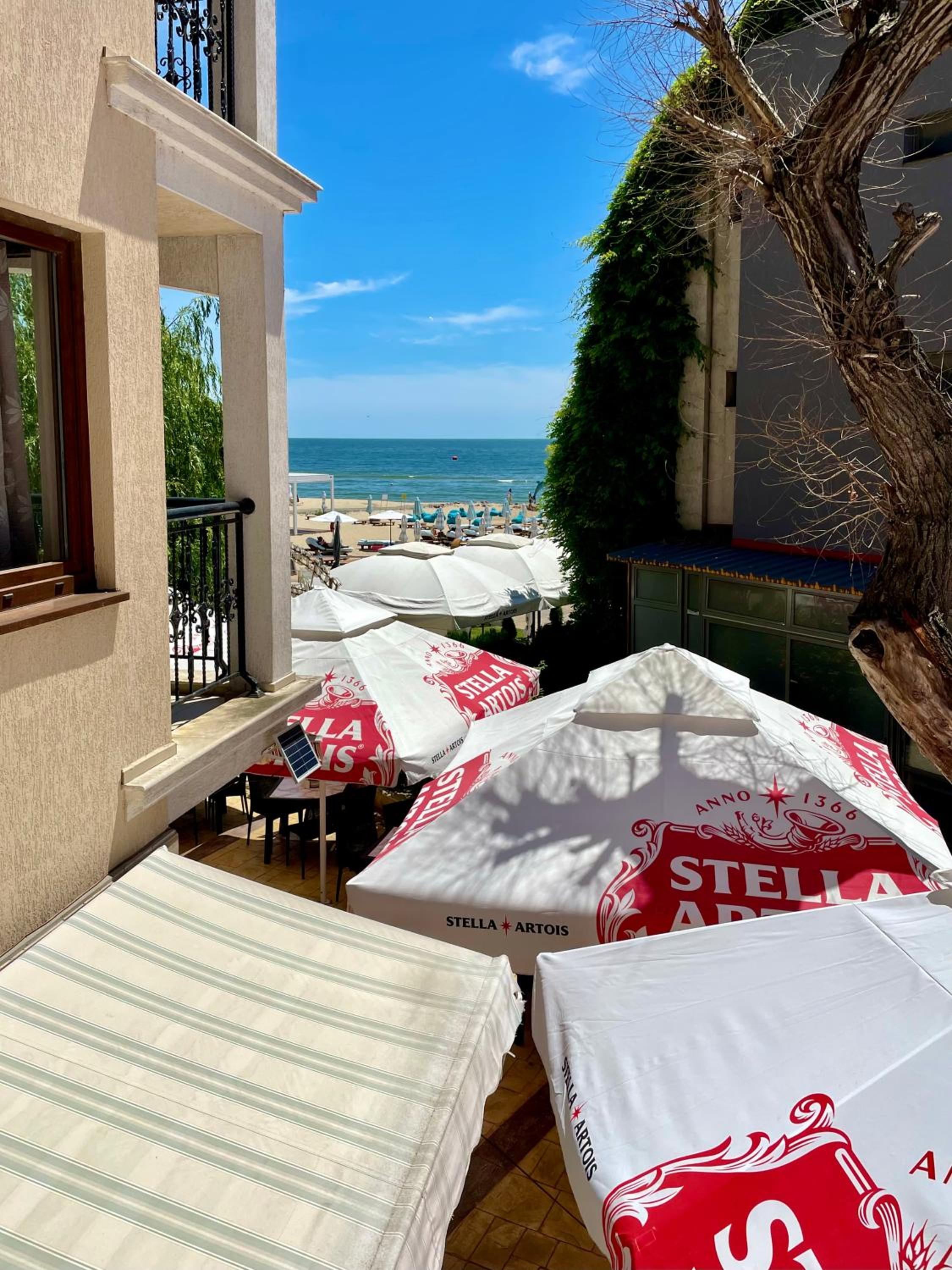 Luxurious 2 BR Appt at the Black Sea Coast