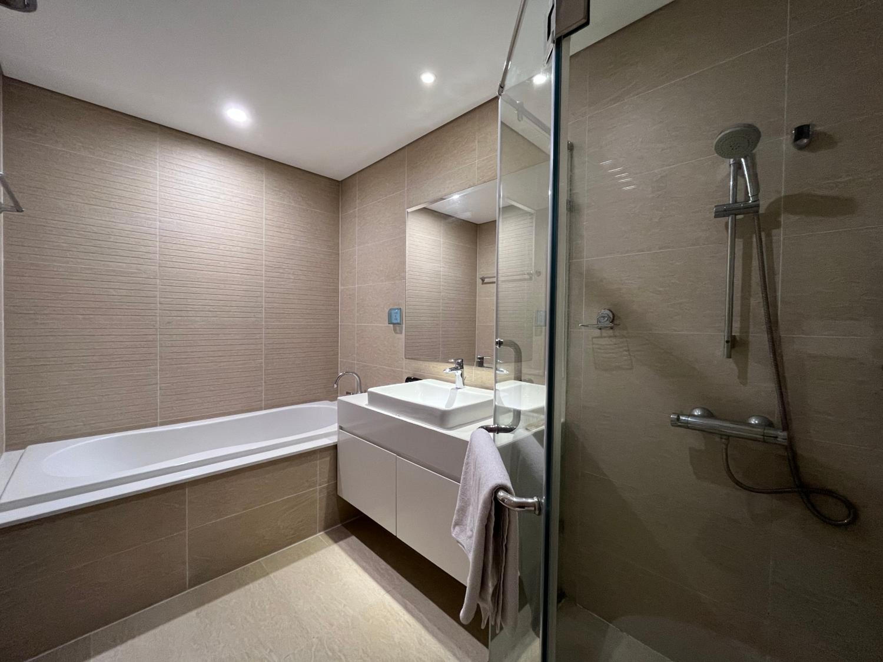 Vinhomes Skylake Luxury Apartment 3 Br
