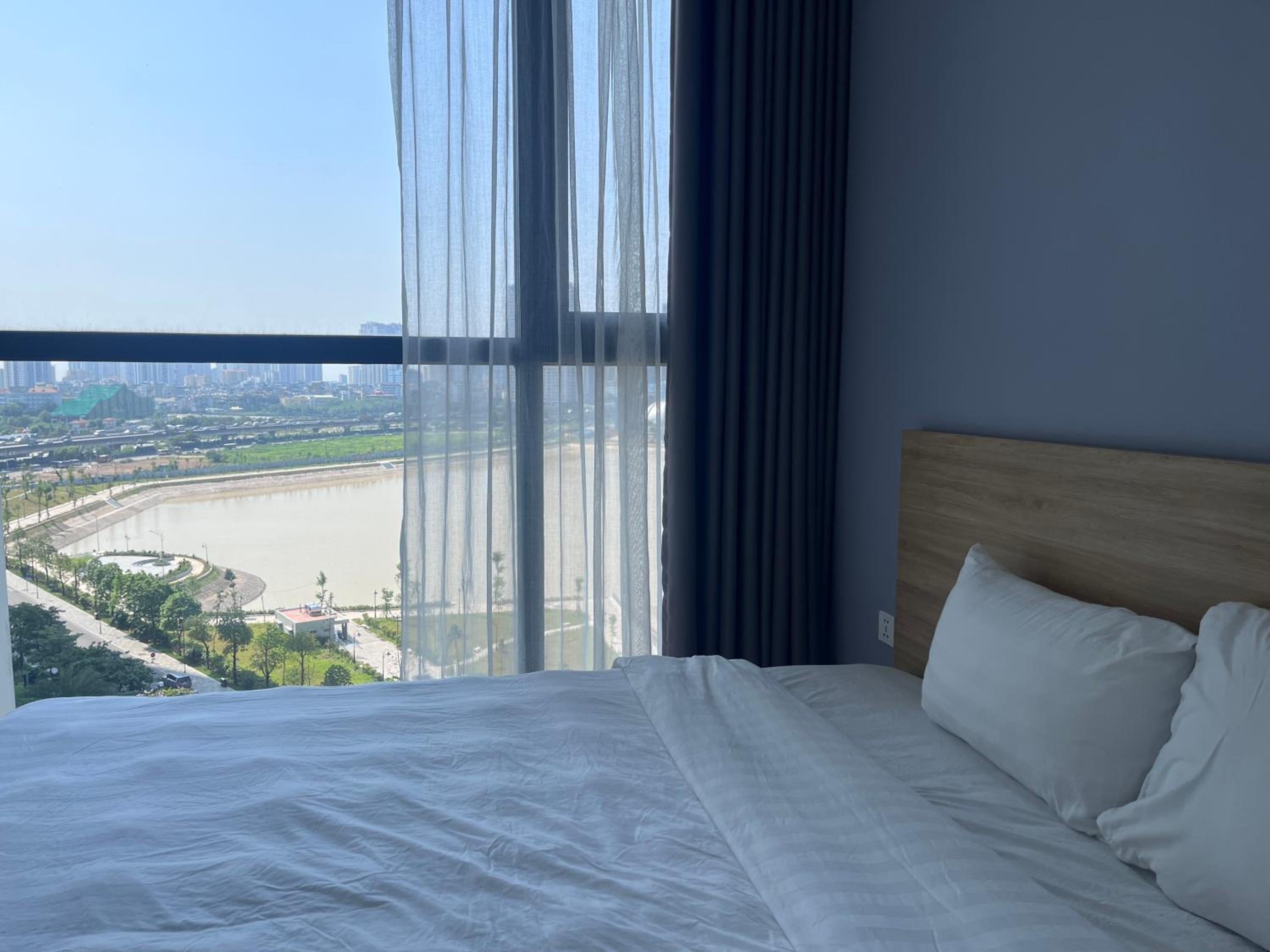 Vinhomes Skylake Luxury Apartment 3 Br