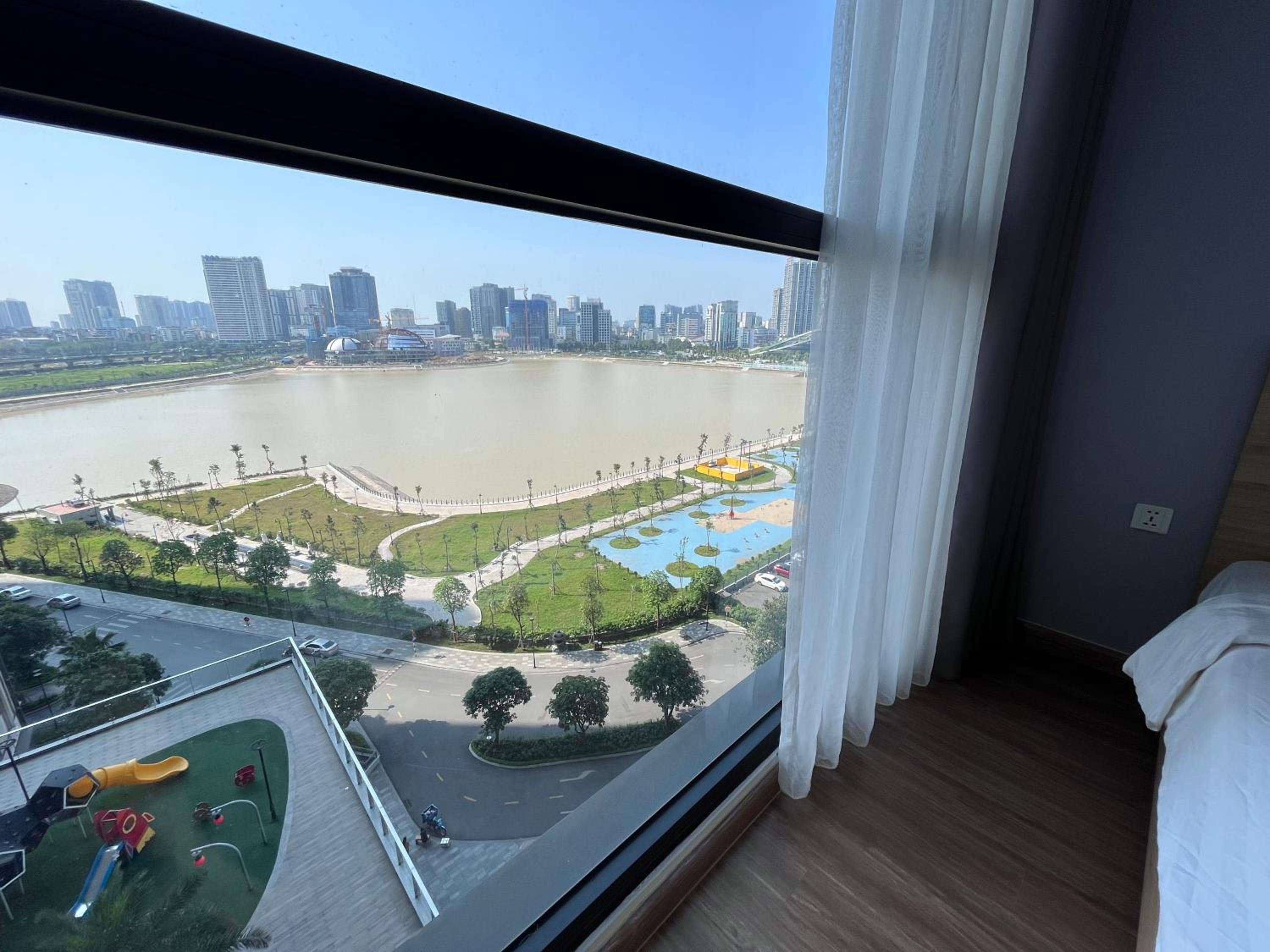 Vinhomes Skylake Luxury Apartment 3 Br