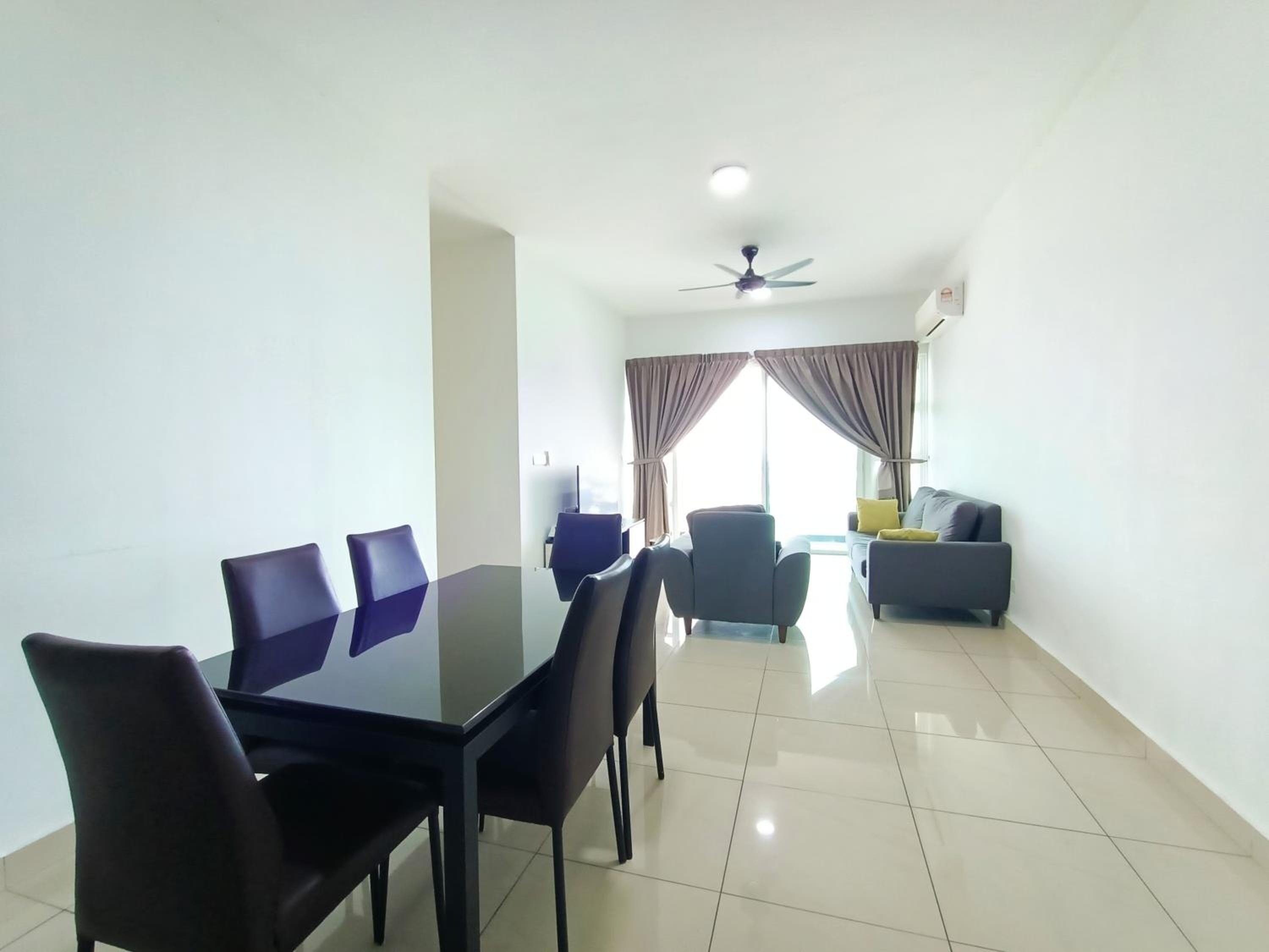 Pinnacle Tower Johor Bahru 3 Bed 2 Bath
