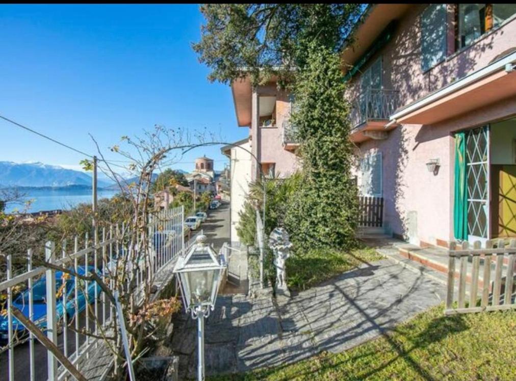 Apartment With View Lake Maggiore/Laveno Mombello