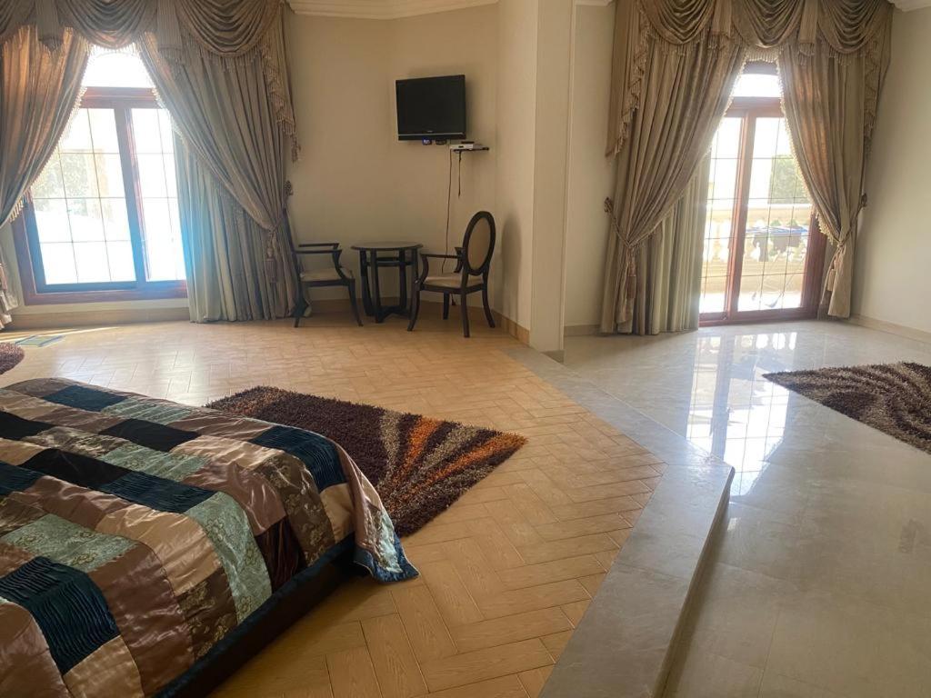 Super luxurious villa with large landscape areas