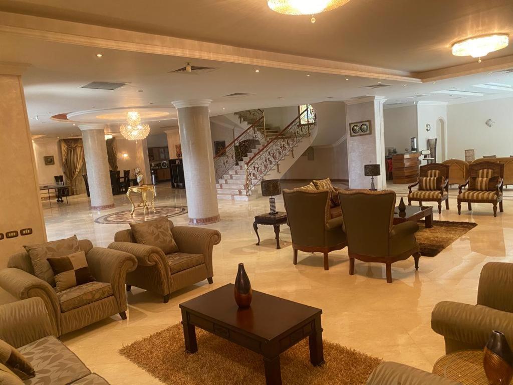 Super luxurious villa with large landscape areas