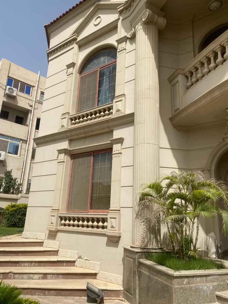 Super luxurious villa with large landscape areas