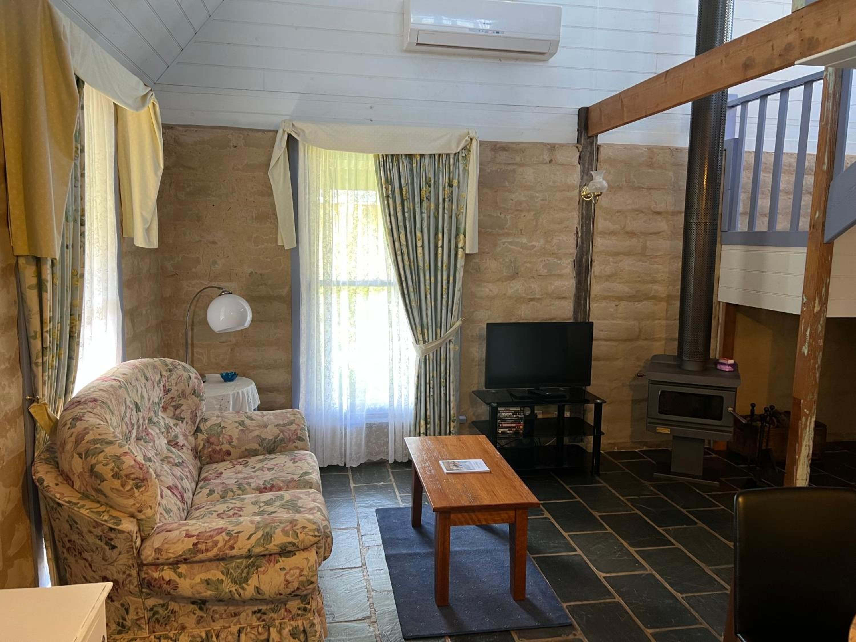 Murray River Spa Retreat