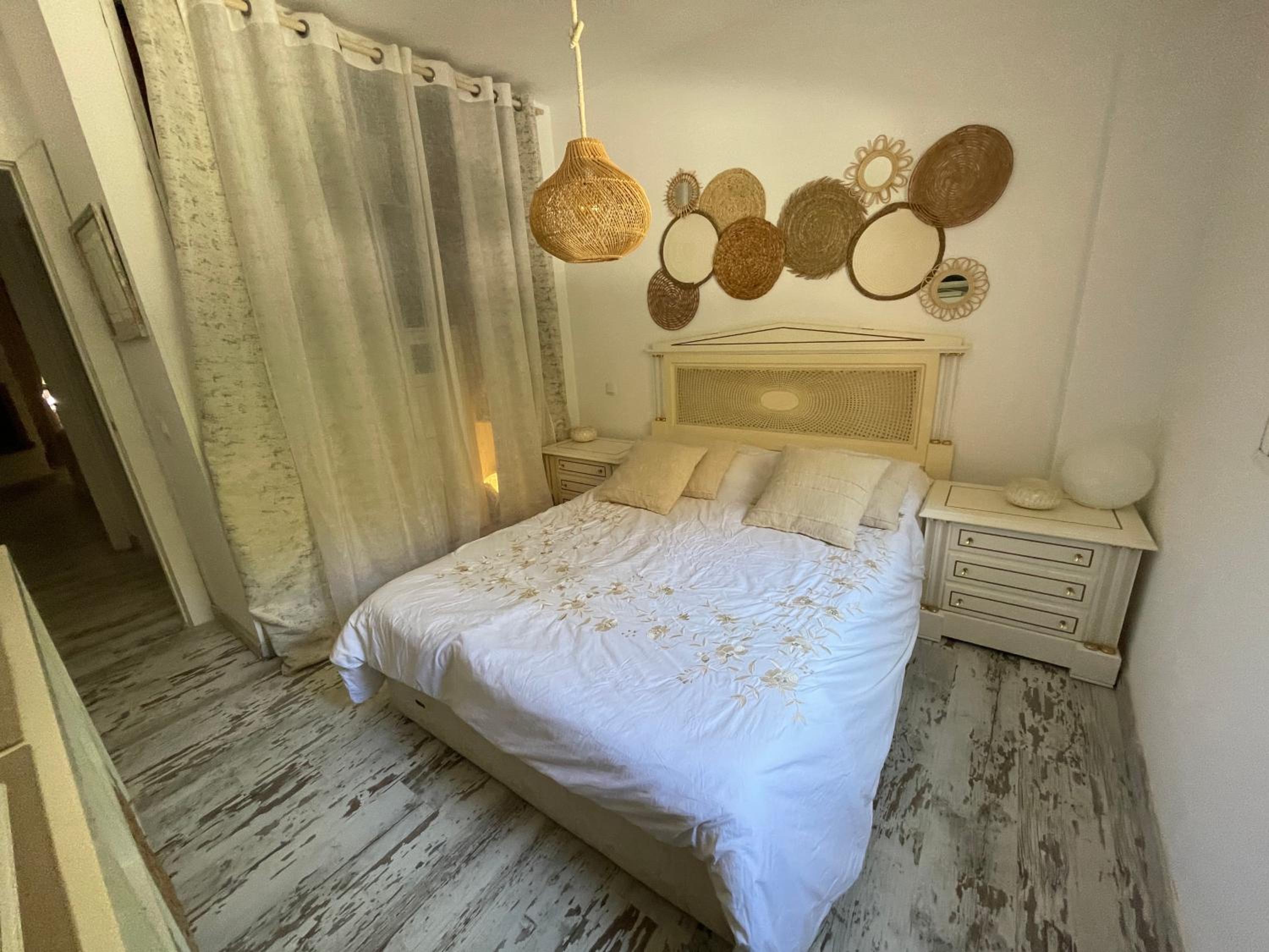 Residencial Bajo con jardín y jacuzzi privado Calahonda Royale