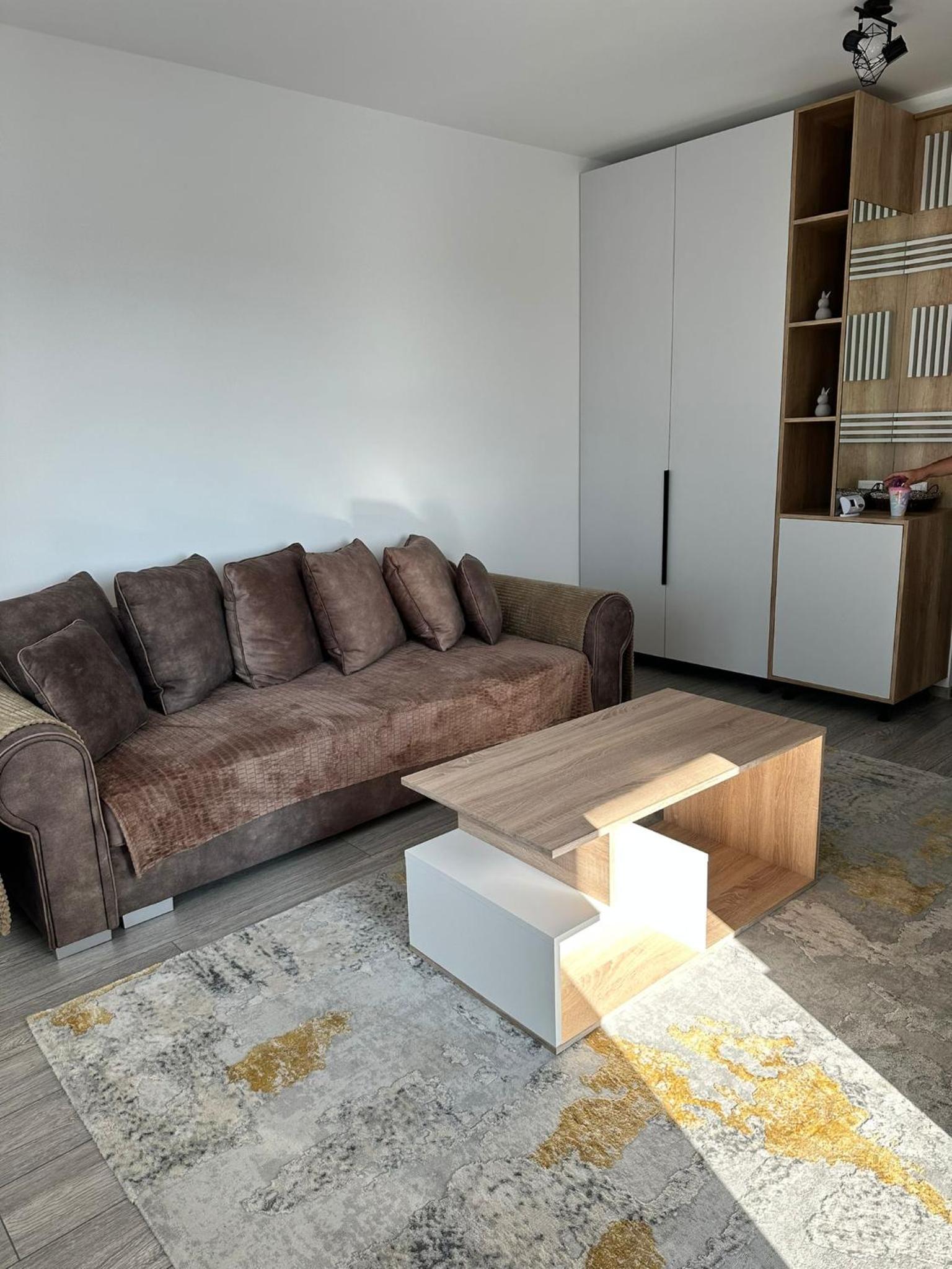 Warm 2 rooms property view 3