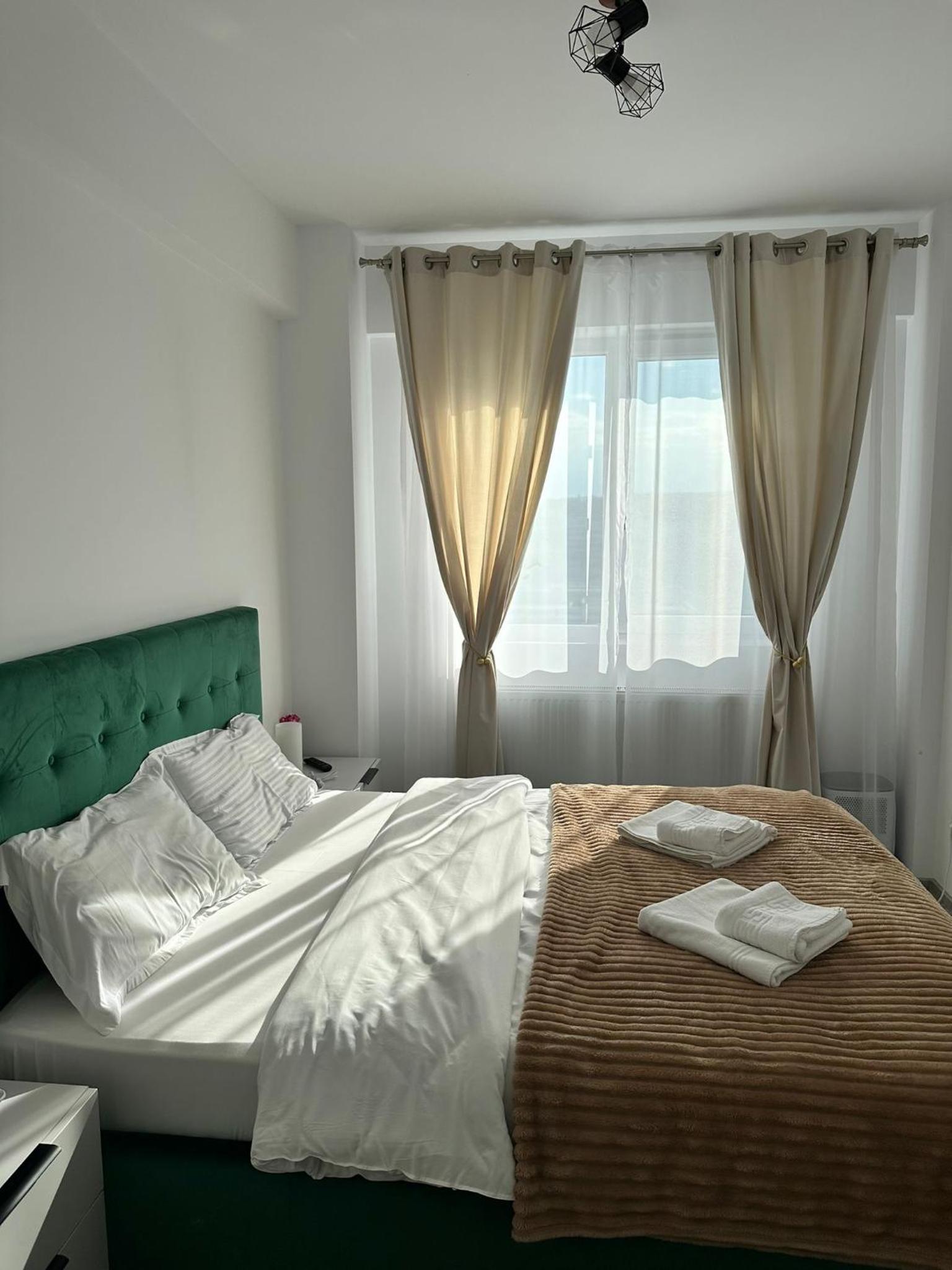 Warm 2 rooms property view 5