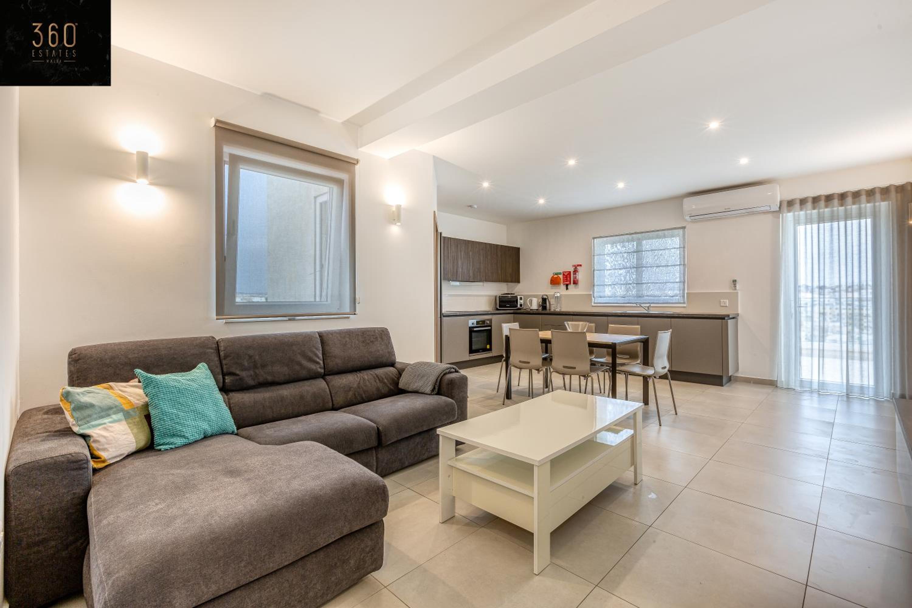 Stunning 2BR penthouse with beautiful harbour view BY 360 Estates view 5