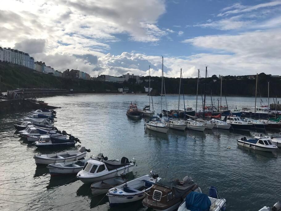 Luxury studio above the stunning Tenby Harbour view 2