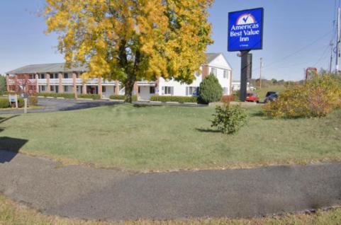 Americas Best Value Inn Biddeford view 2