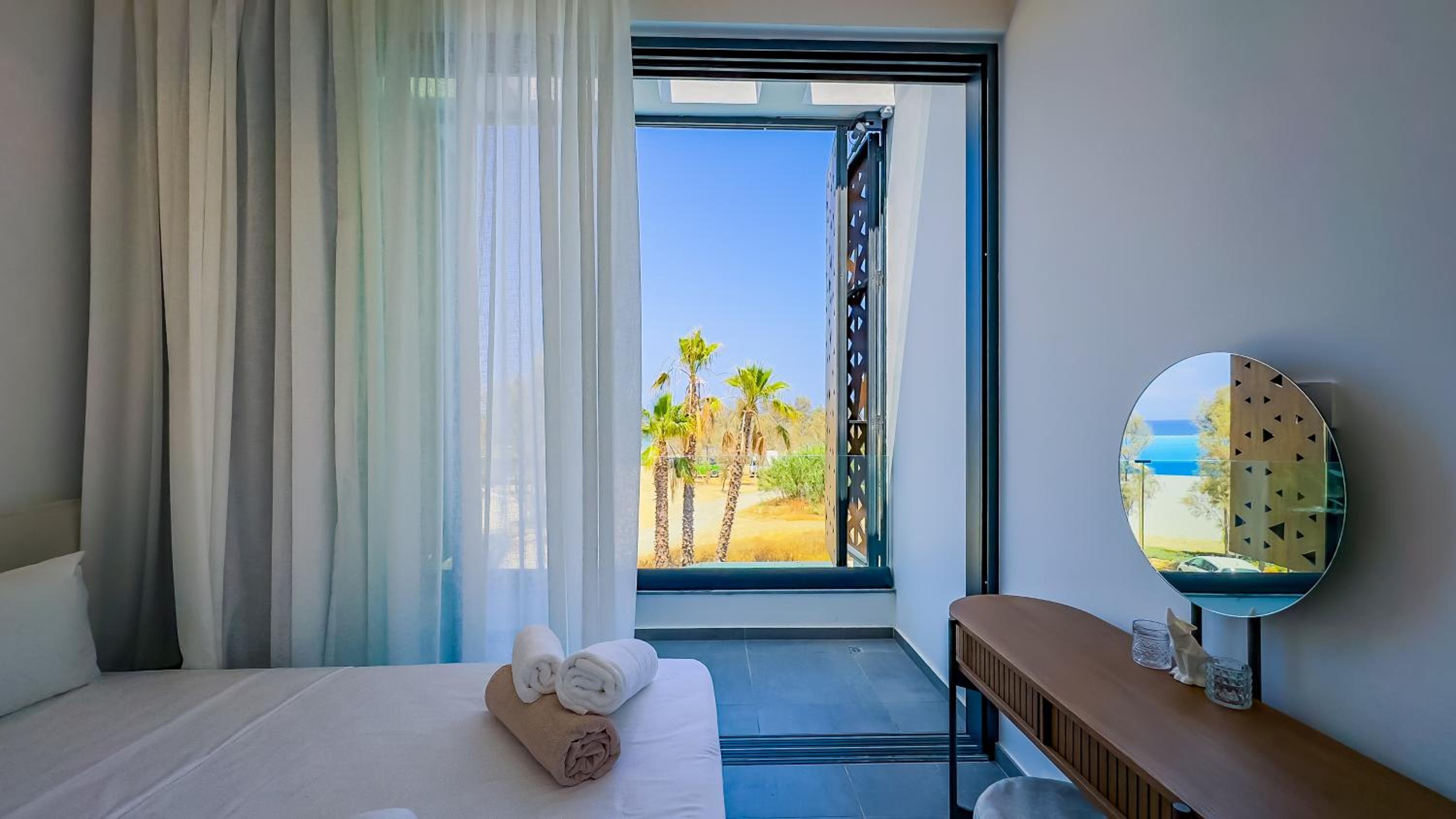 Sunrise Beachfront Villas - Villa 1