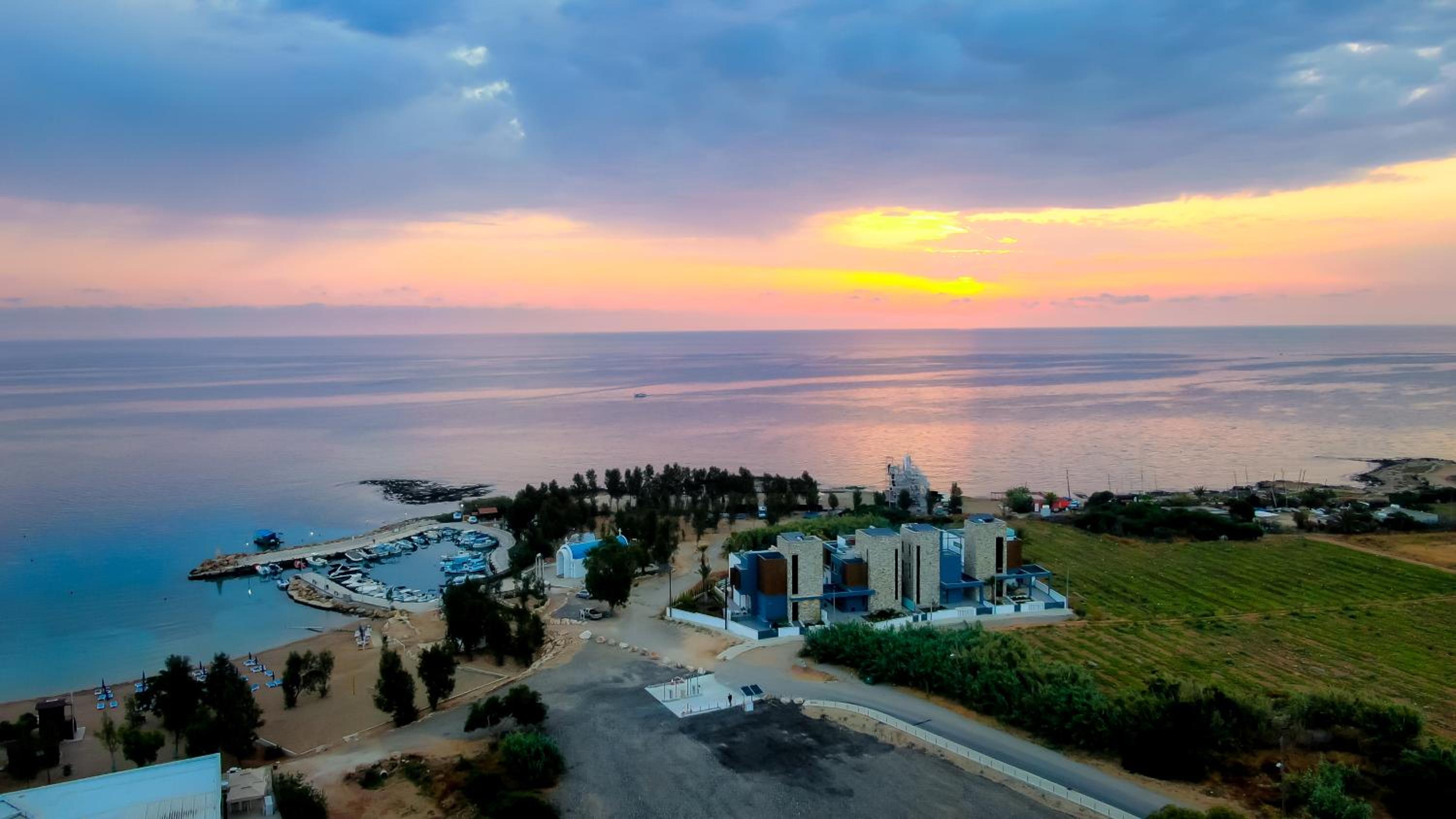 Sunrise Beachfront Villas - Villa 1