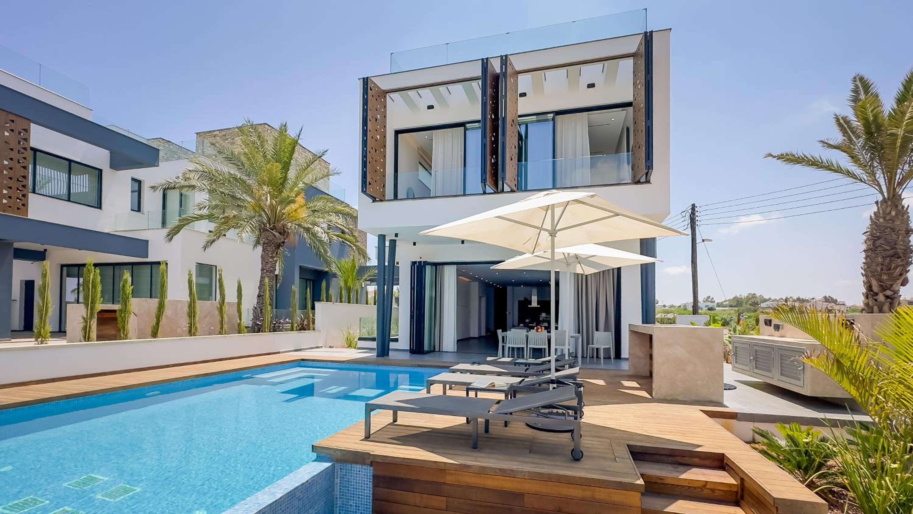 Sunrise Beachfront Villas - Villa 1