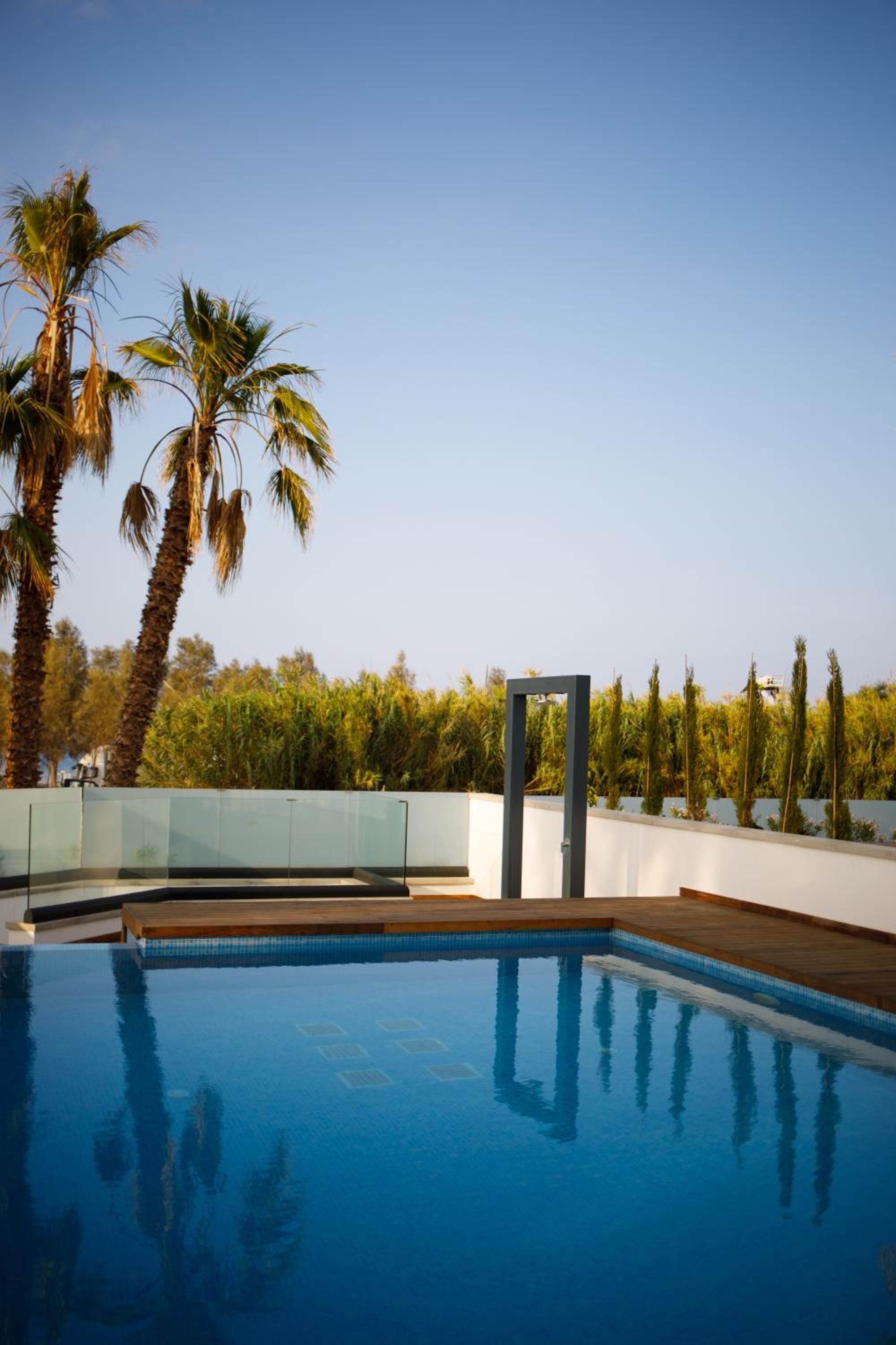 Sunrise Beachfront Villas - Villa 1