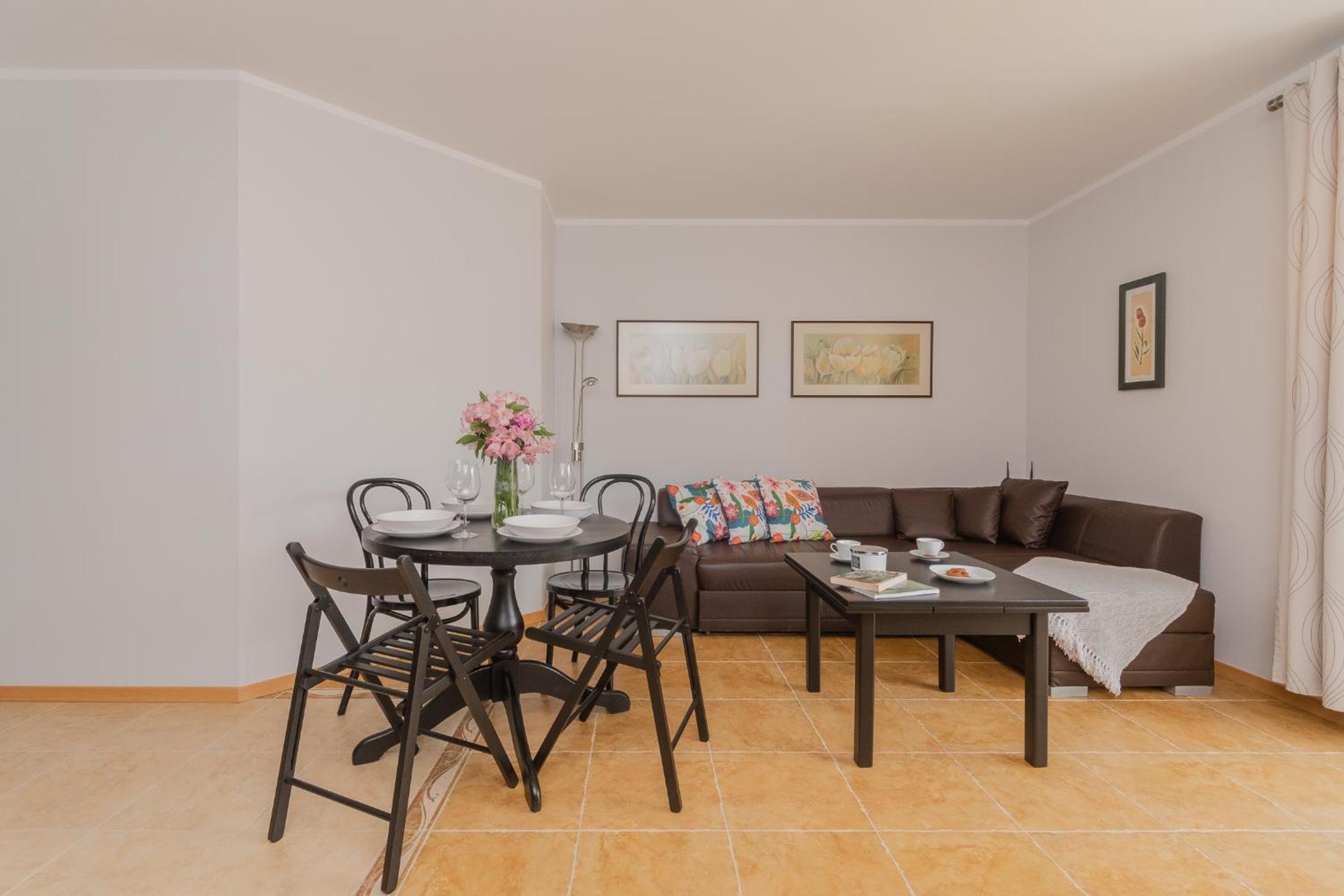 APARTAMENTY MIERZEJA -OSIEDLE BURSZTYNOWE, Jantar
