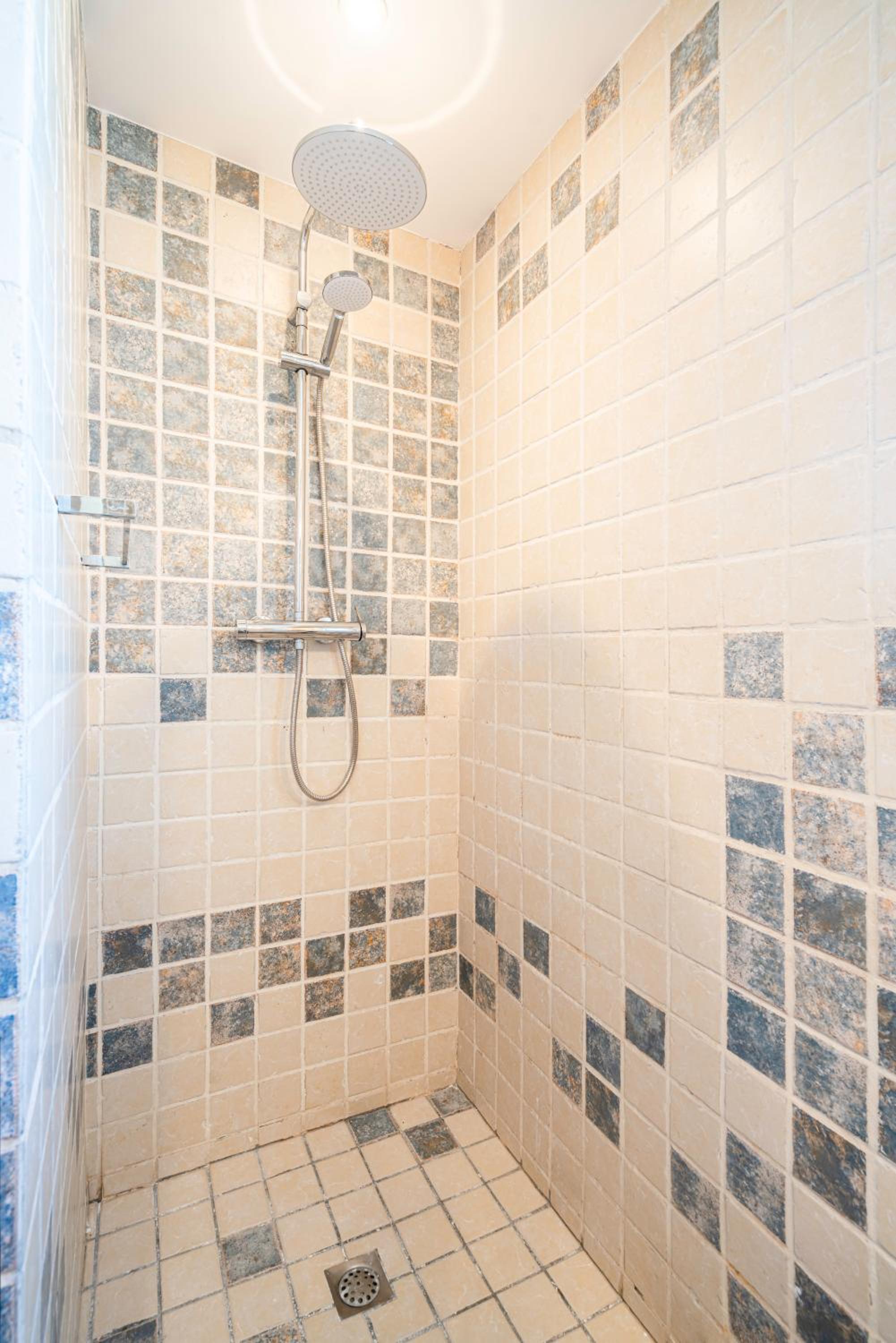 Casa familiar con piscina