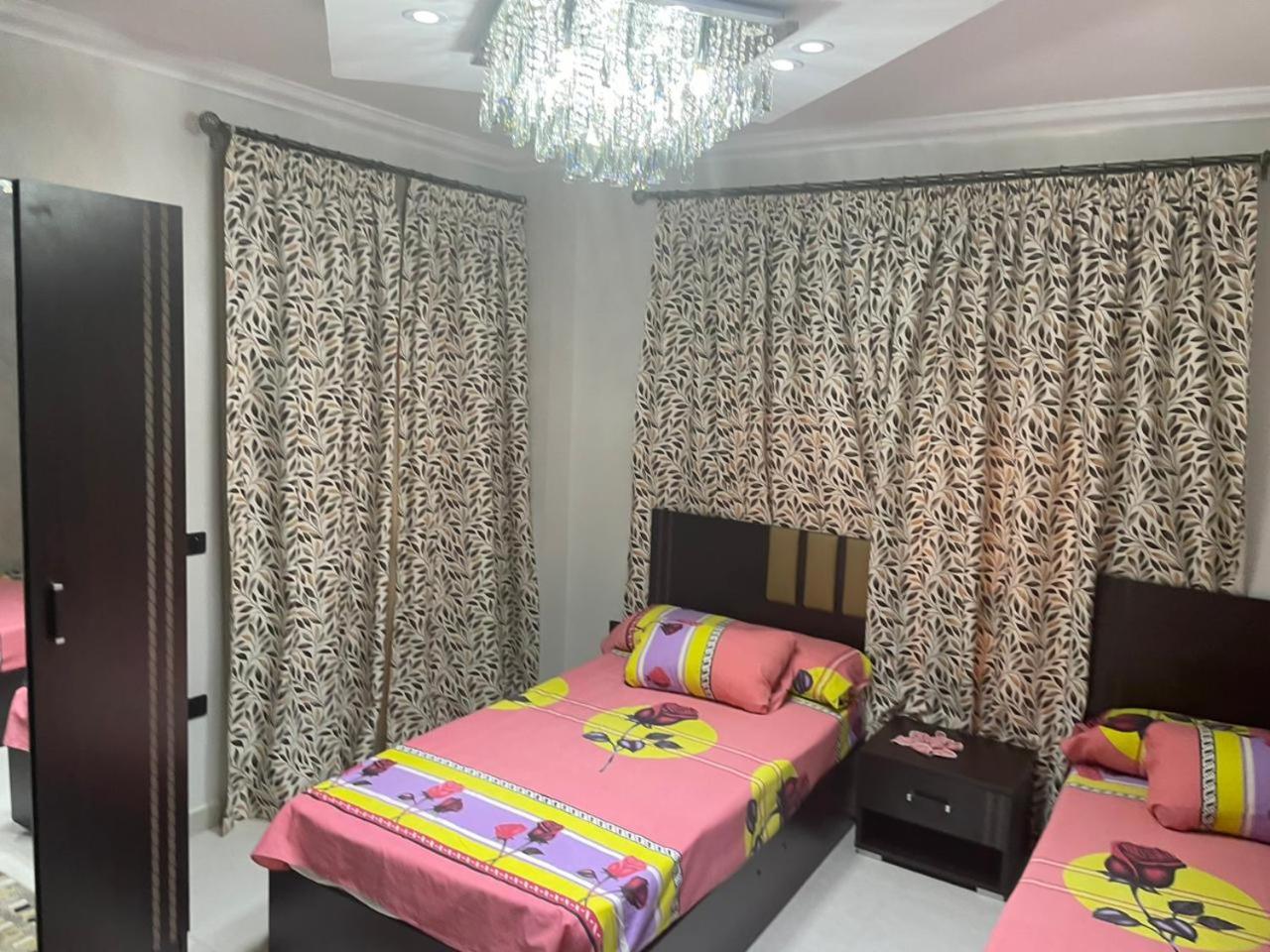 Luxury 3 bedrooms apartment for rent in a sheikh zayed compound