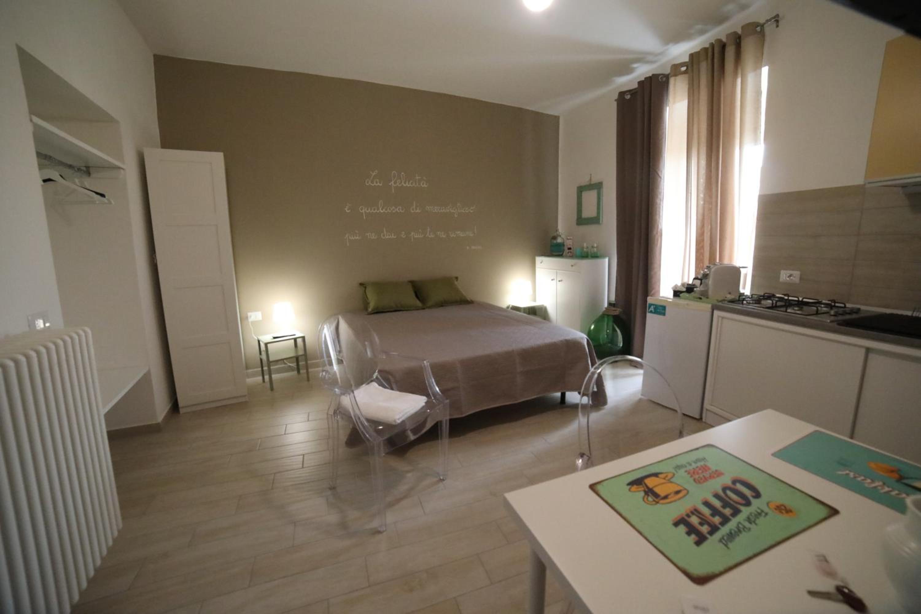 Appartamento con balcone view 4