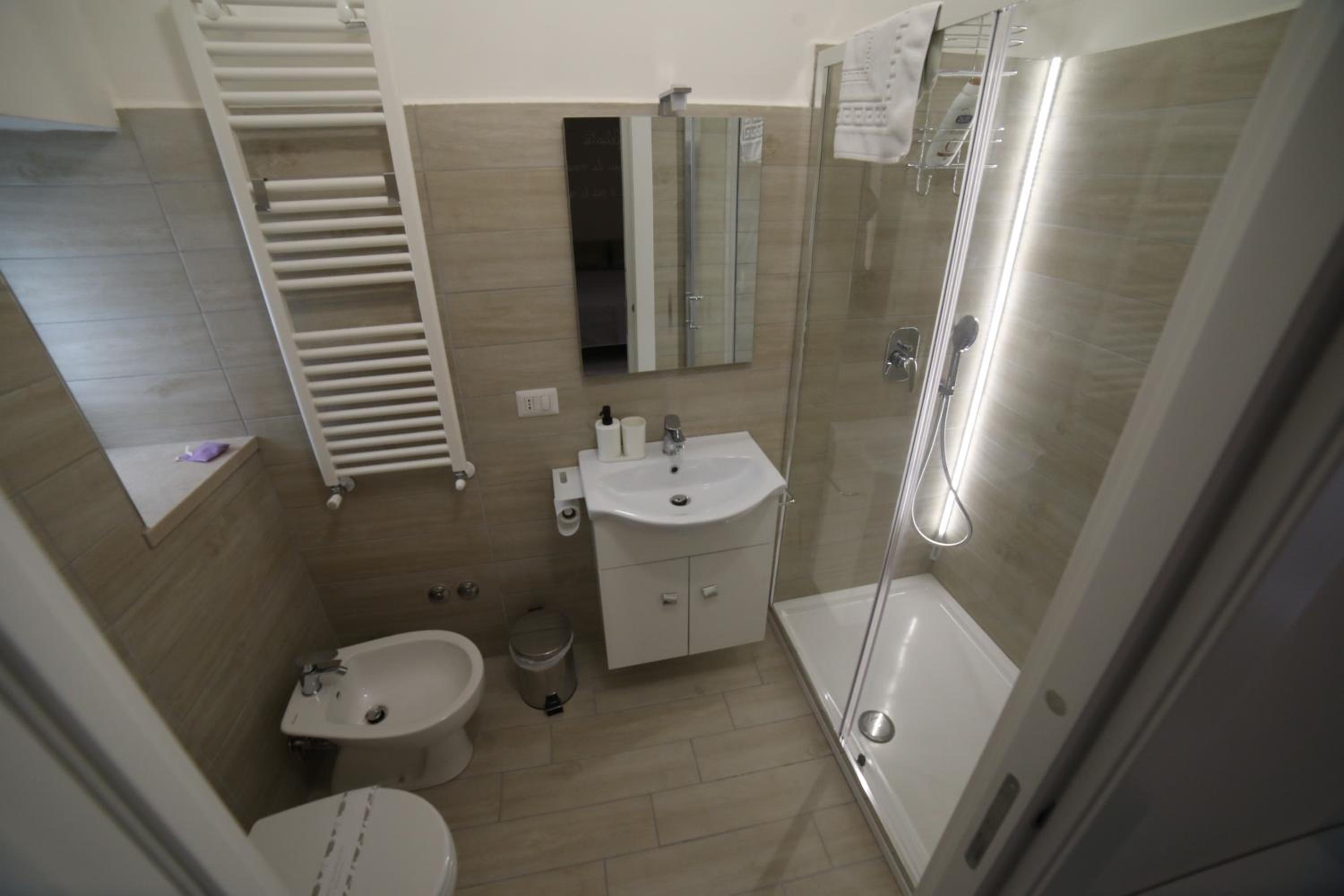 Appartamento con balcone view 5