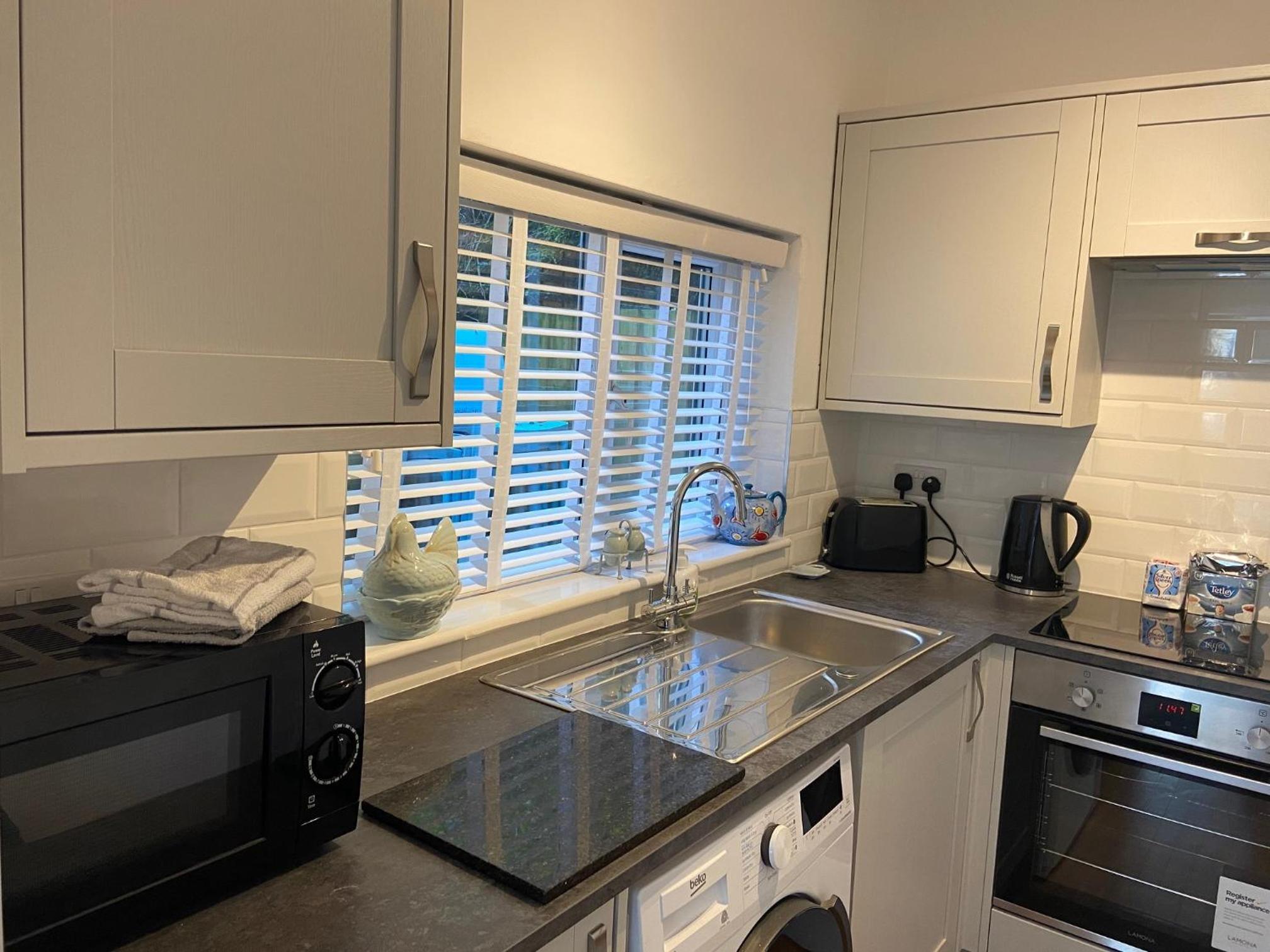 Triple Deck Cottage 2 mins from Mevgaissey Harbour view 4
