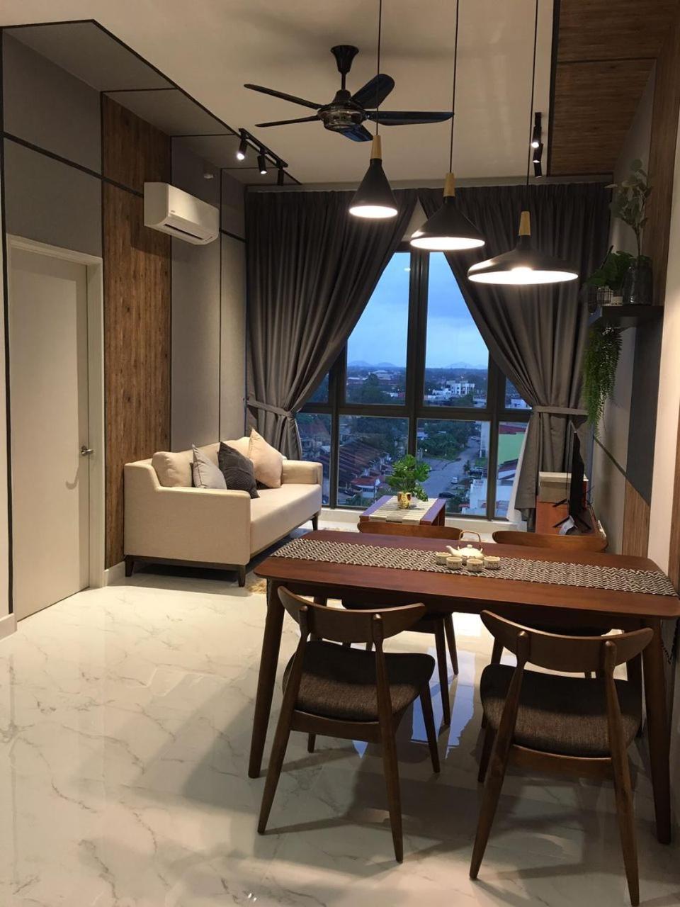CMK TROIKA APARTMEN#Free Netflix photo 2