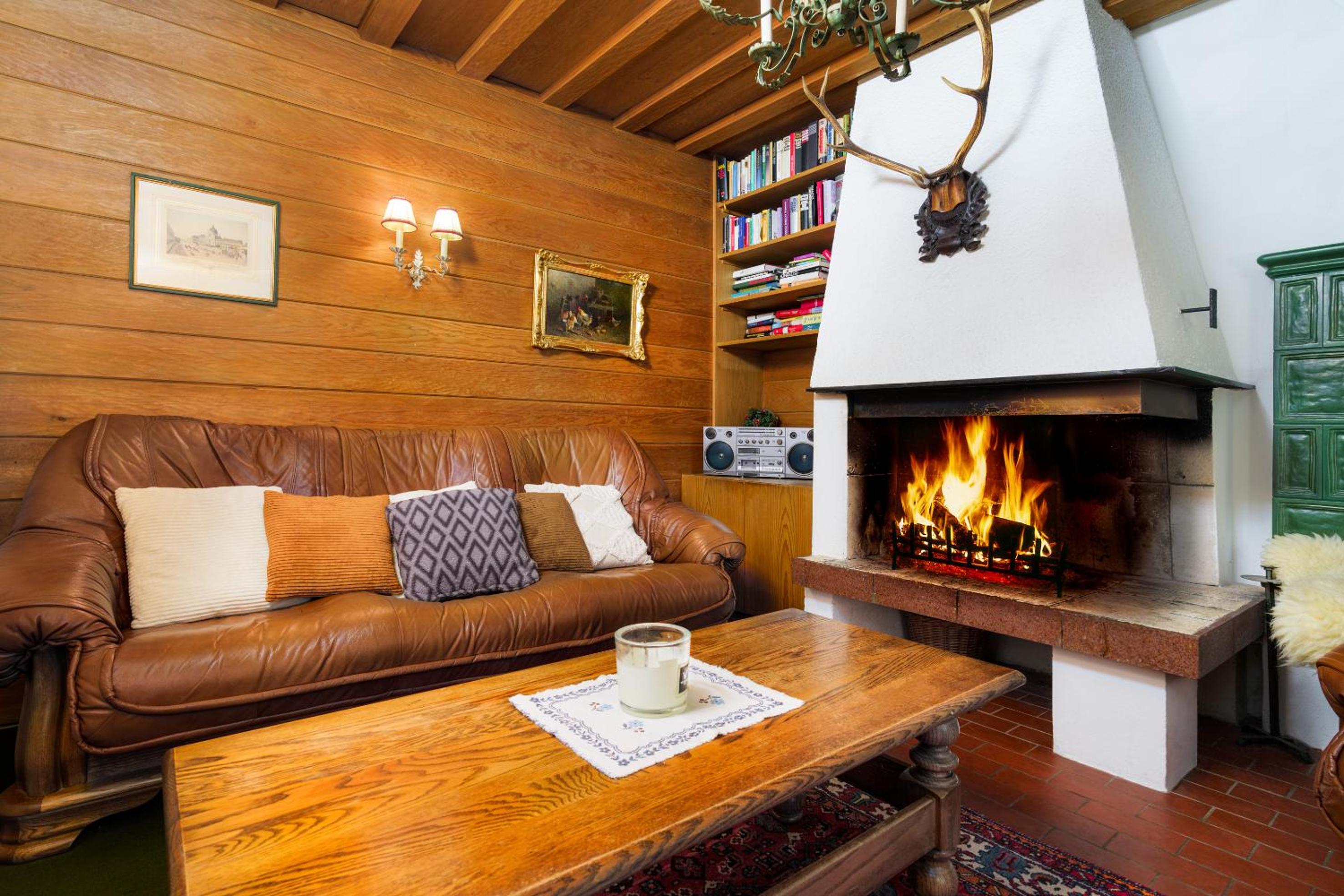 Chalet Levi by Alpine Host Helpers view 2