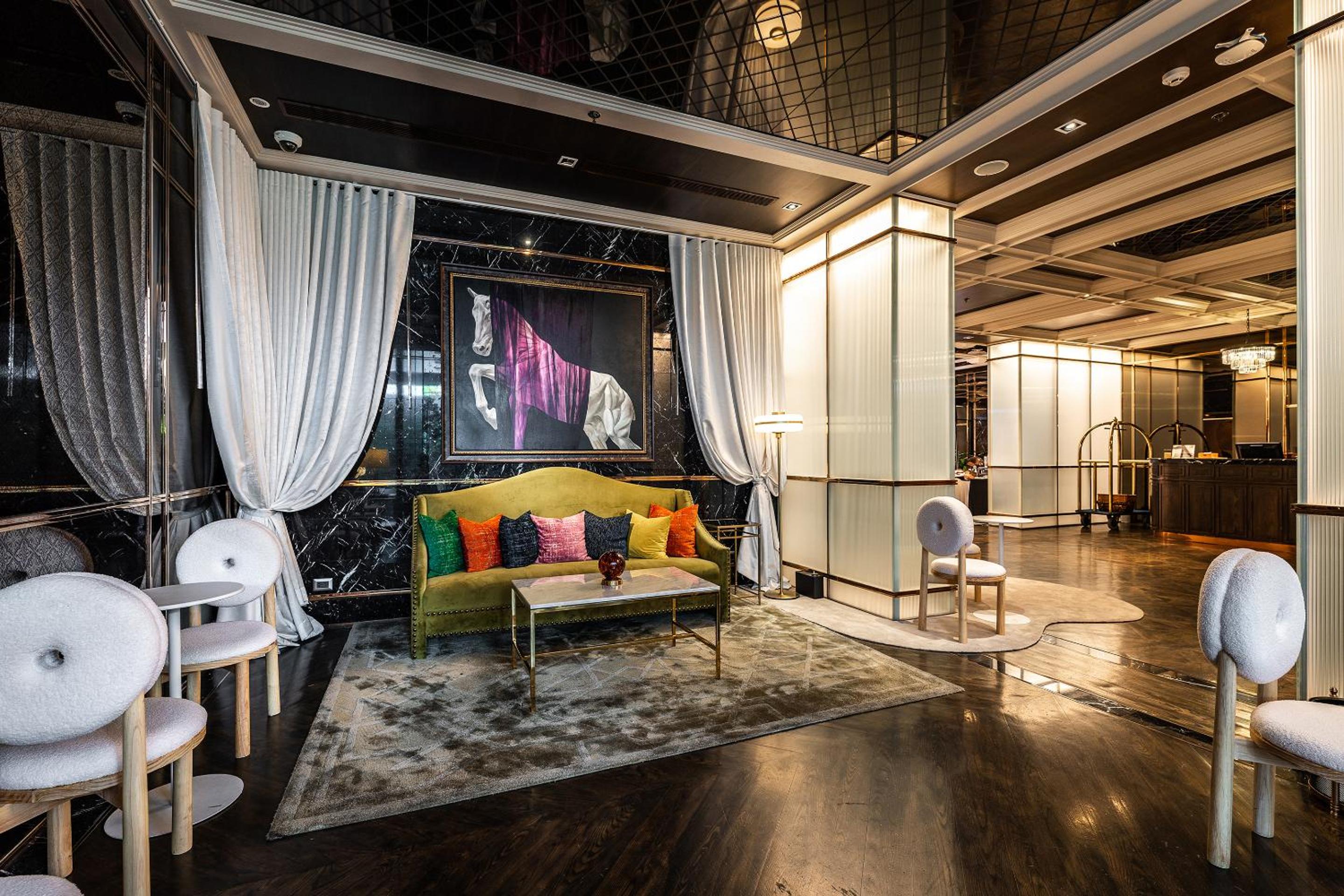 MUU Bangkok, Small Luxury Hotels of the World 2