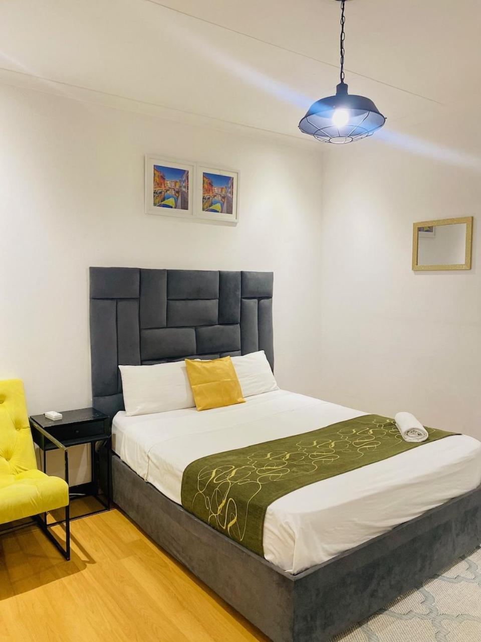 Airport Royal Guest House