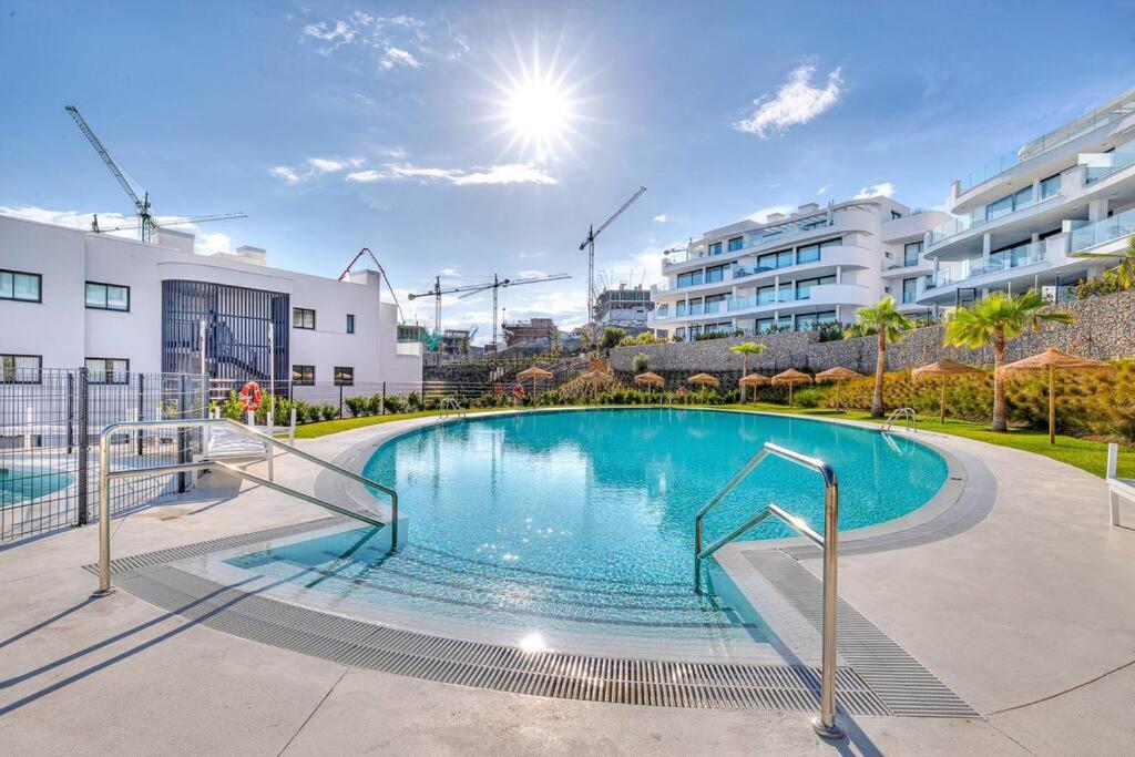 Stunning apart with private pool