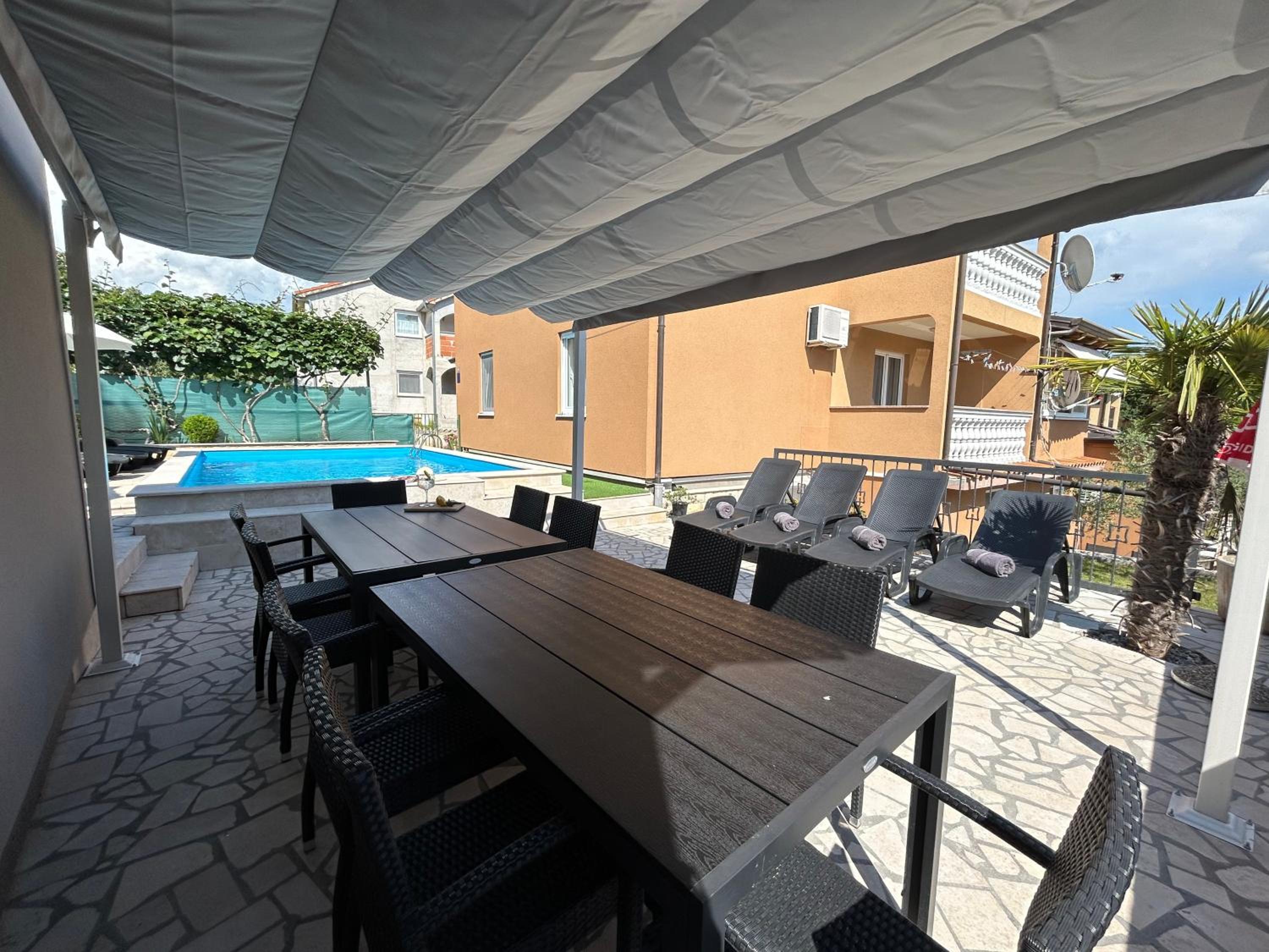Apartments Pranjic with Pool view 5