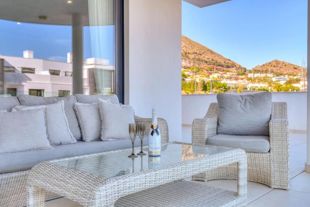 Stunning apart with private pool