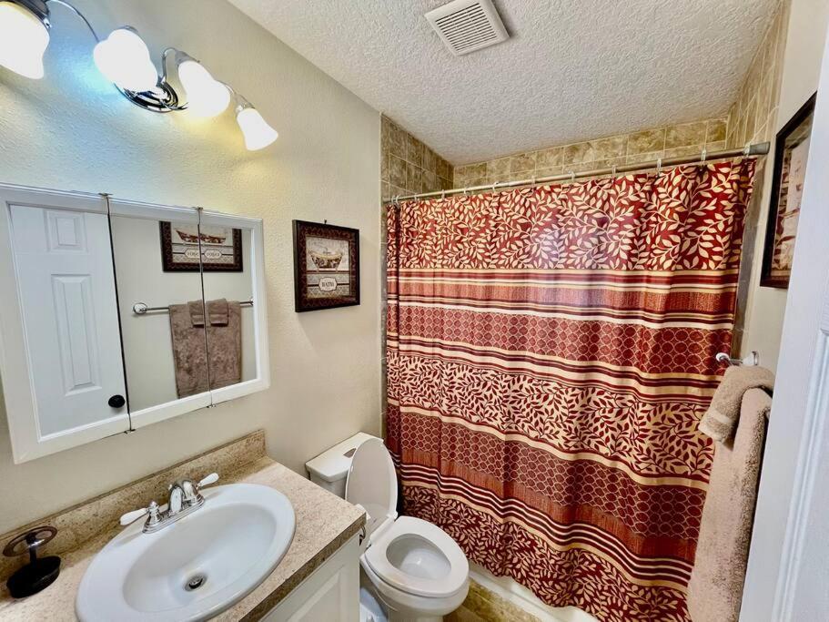 Cozy Modest Home near Universal Studios/VolcanoBay