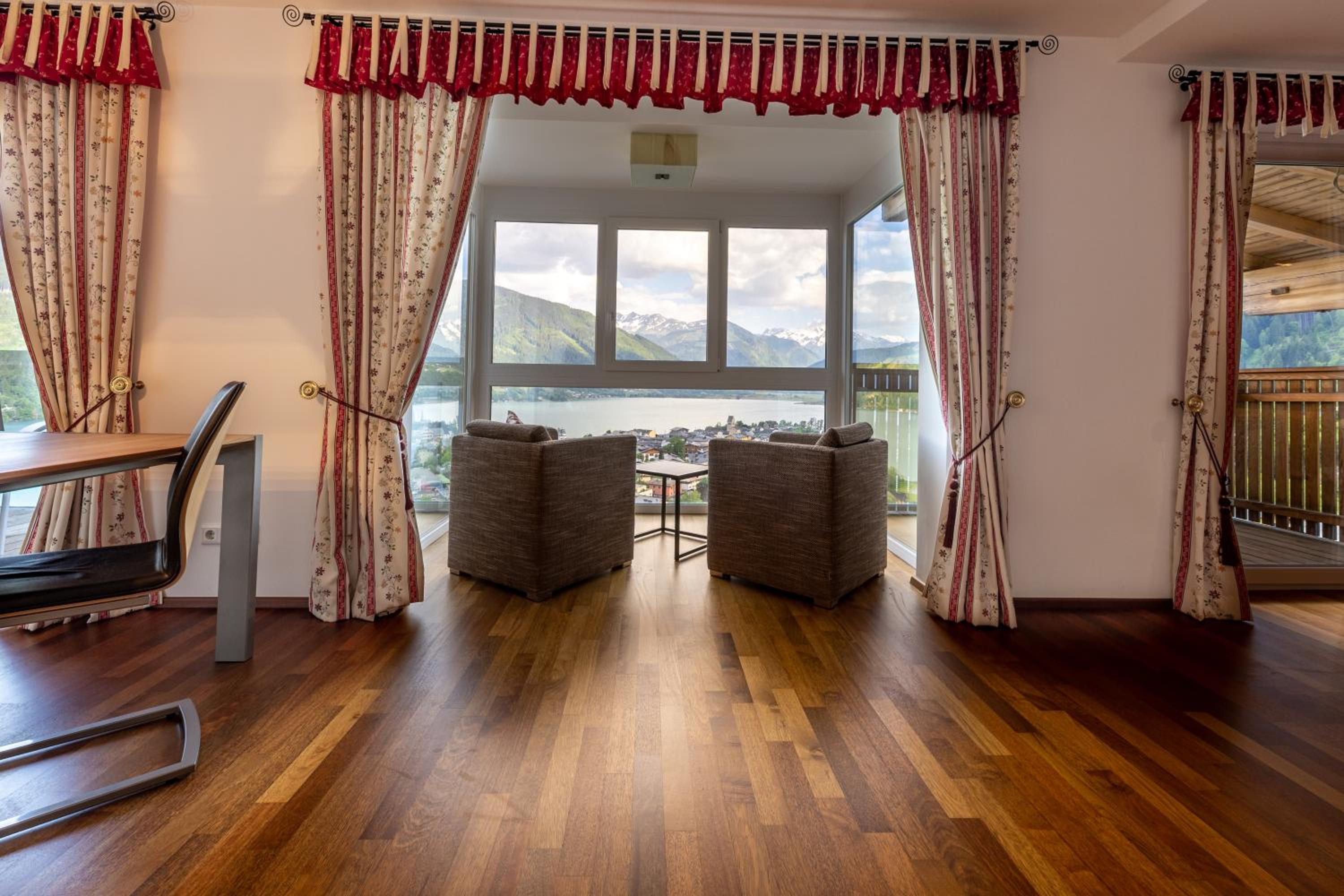 Alpin Lodges TOP 9 by Via Montes inclusive Summer Card