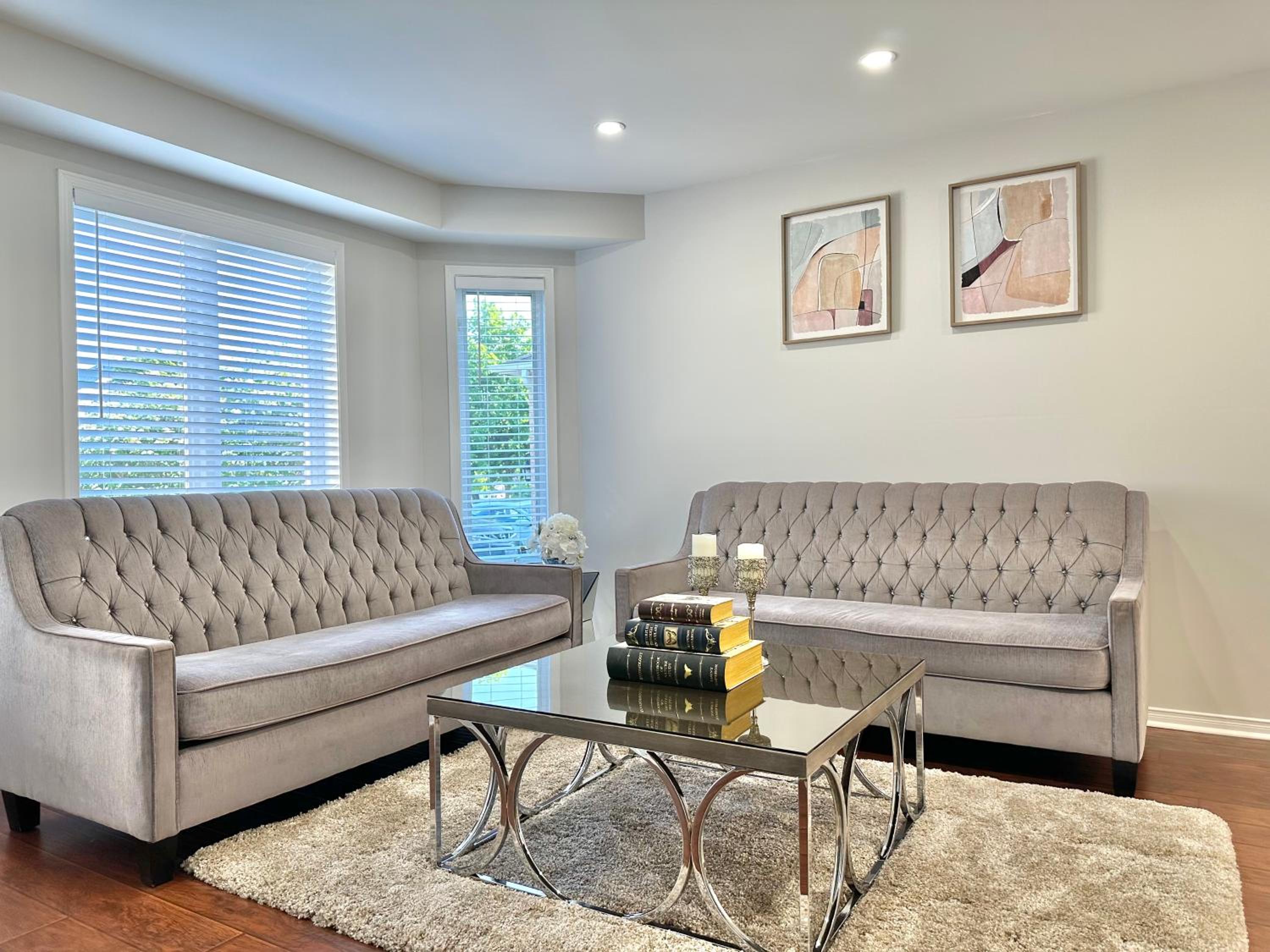 Lavish 4BR House Near Simcoe Lake & FH Resort
