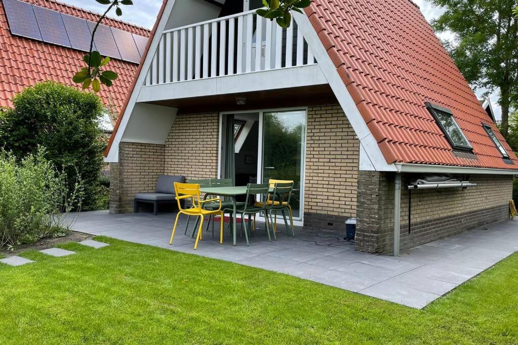 Vakantiewoning Sneekermeer, huur sloep of zeilboot mogelijk view 2