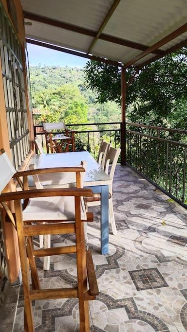 Casa en el aire, Finca el Paraíso