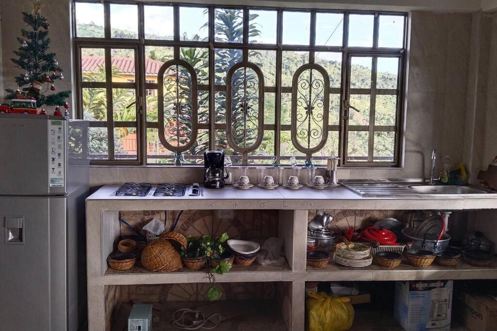 Casa en el aire, Finca el Paraíso