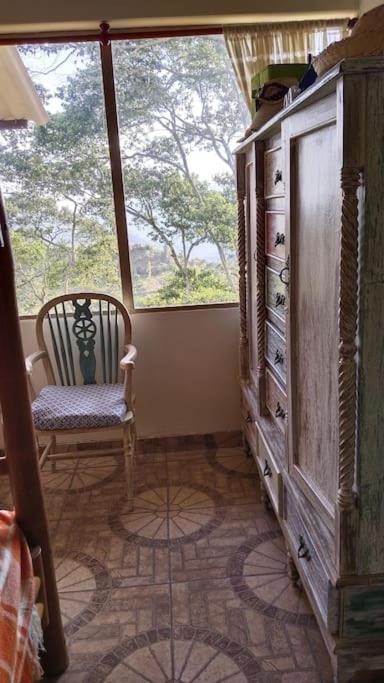 Casa en el aire, Finca el Paraíso