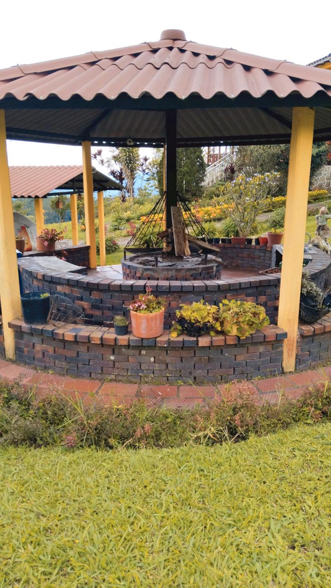 Casa en el aire, Finca el Paraíso