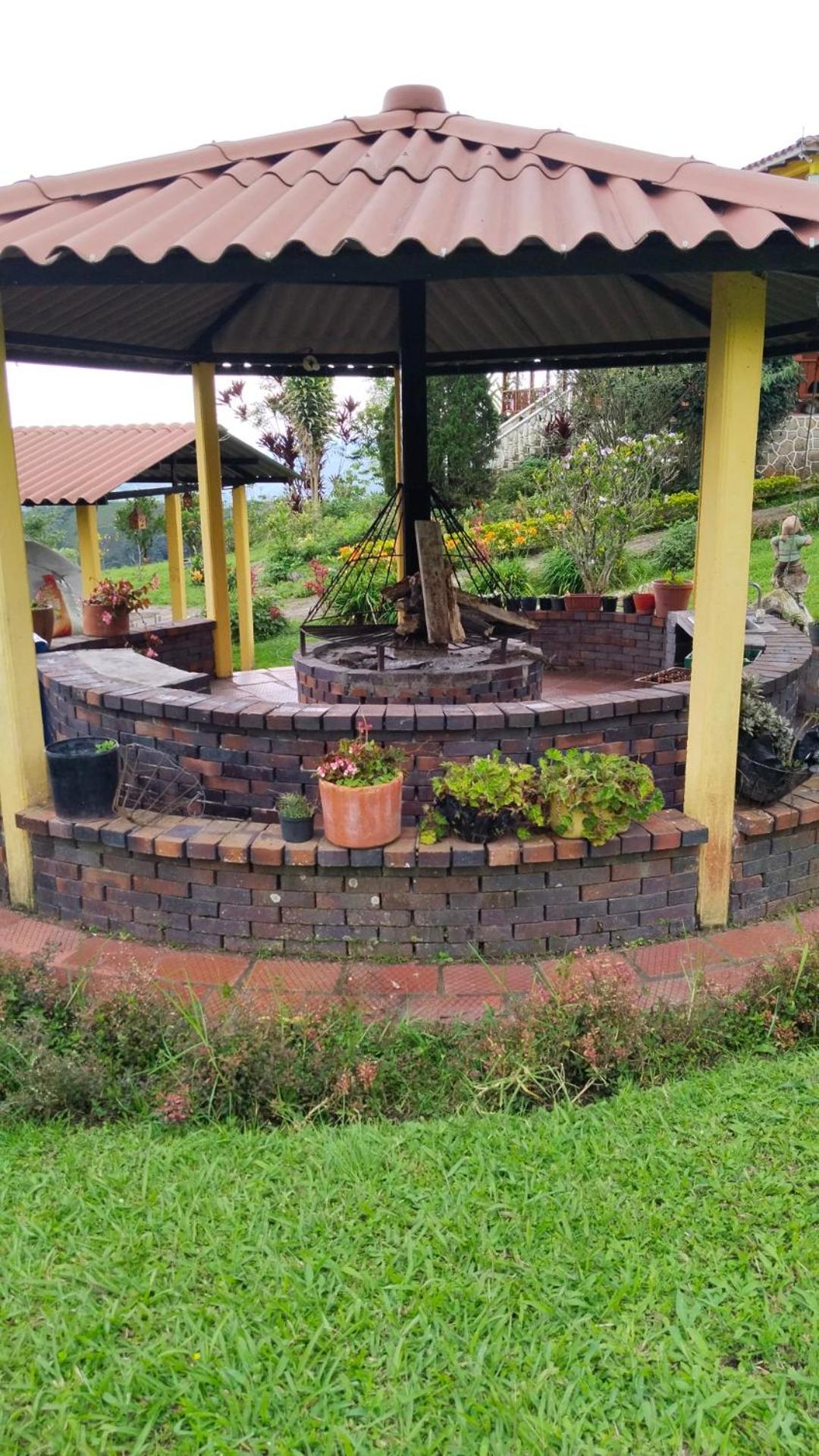Casa en el aire, Finca el Paraíso