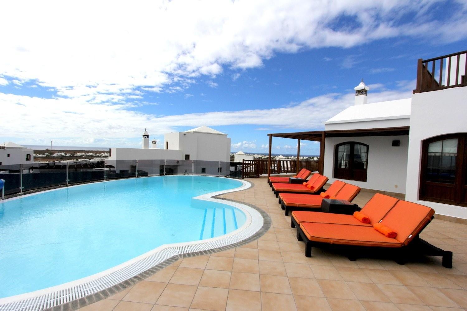 Elegant Villa Oceano Once - Beautiful 5 Bedrooms Private Pool view 3