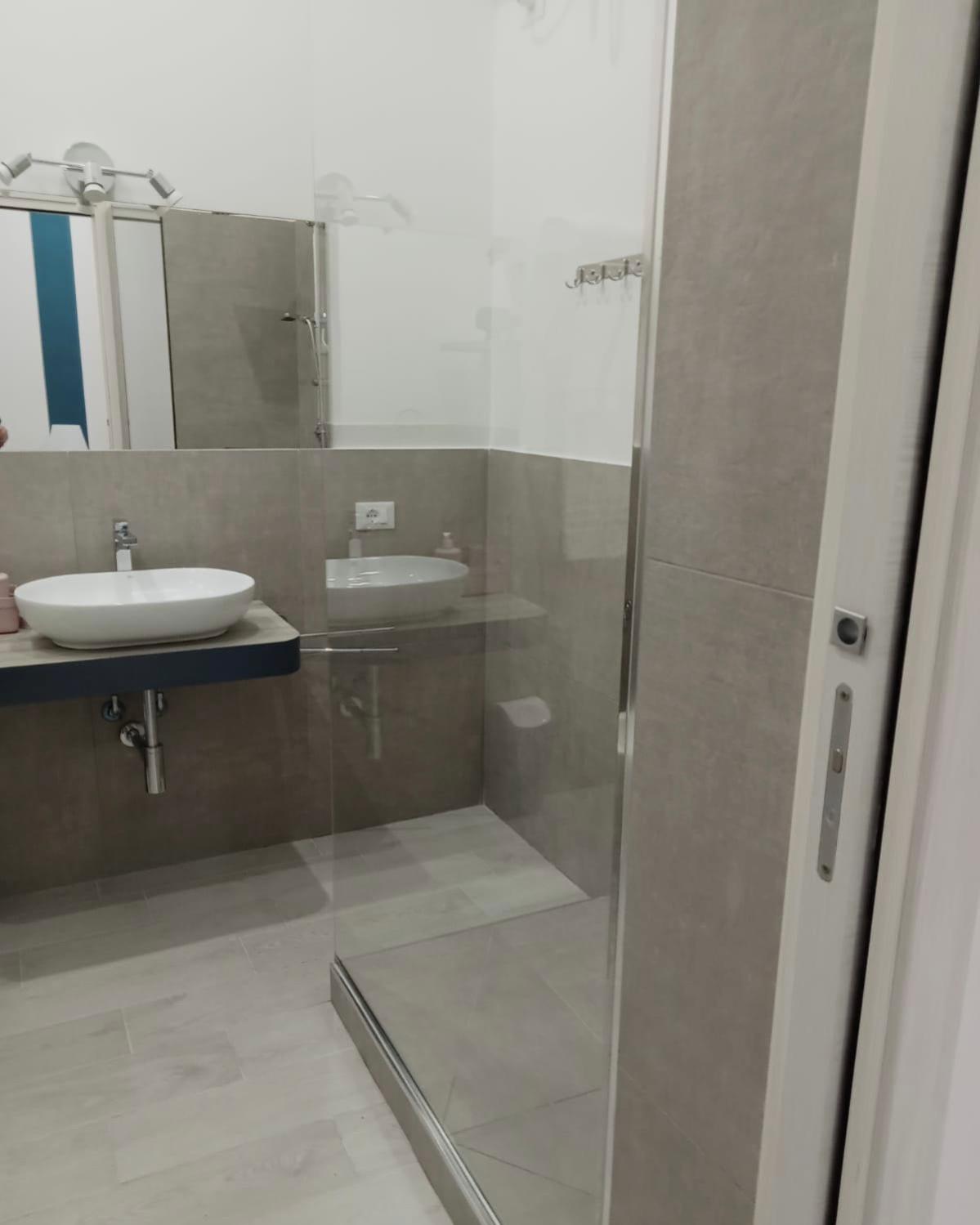 Coki Holiday House en Palermo — bathroom