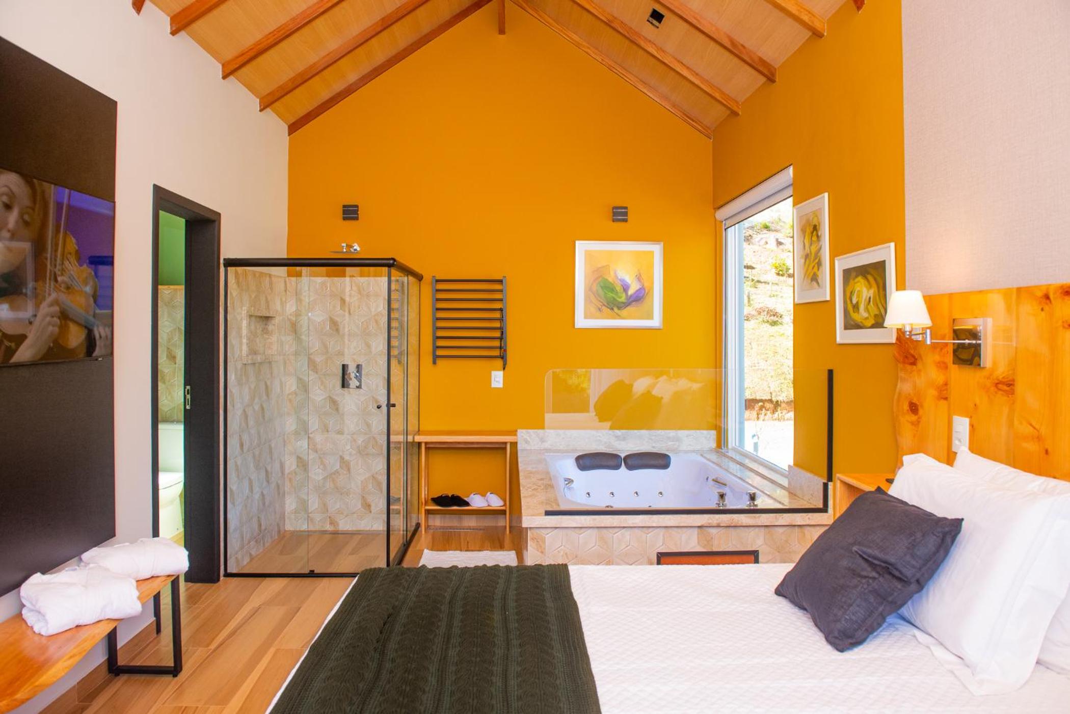 Timber Lodge Camanducaia